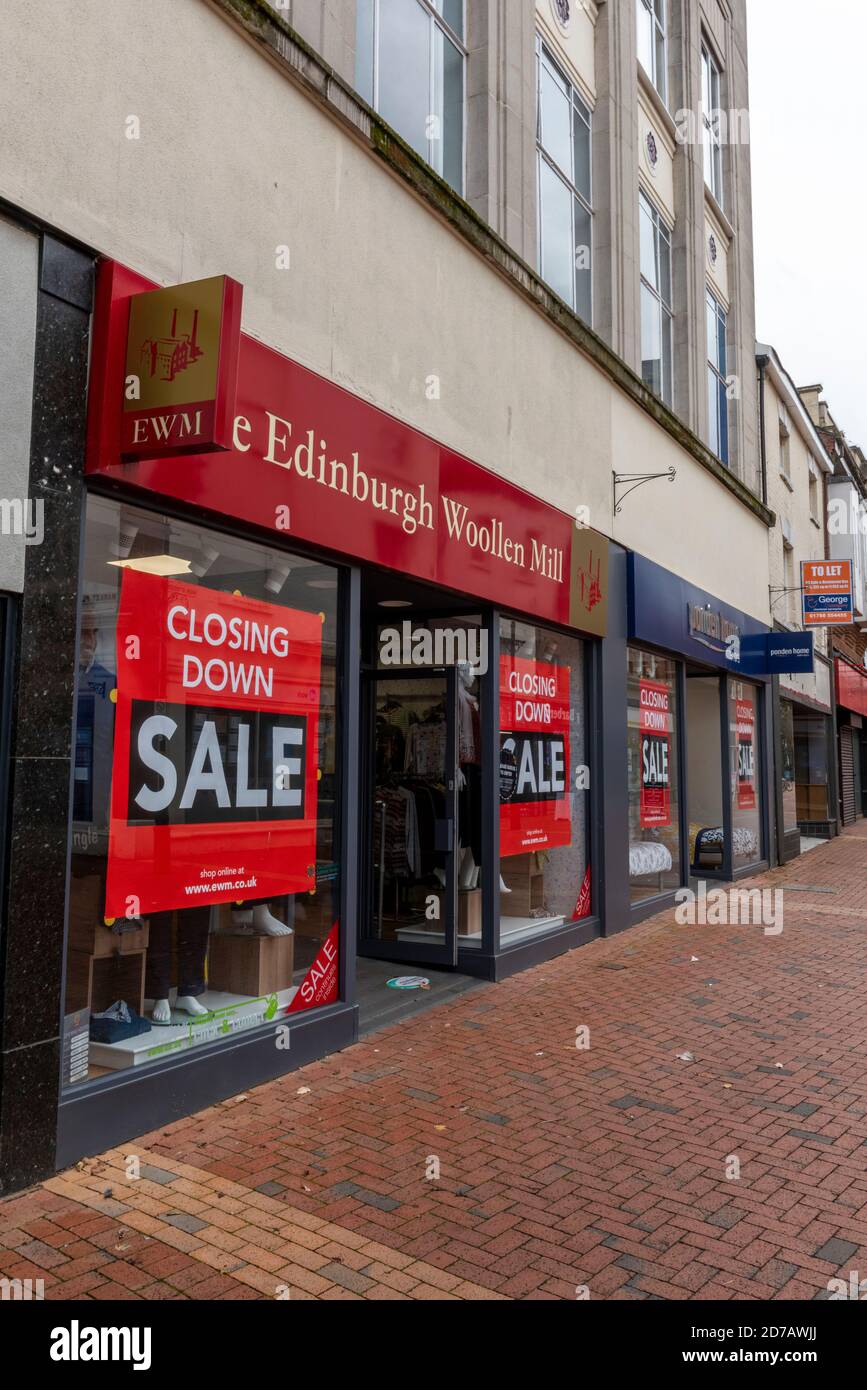 Leerstehende Geschäfte schließen die Umsätze in den schwer zu verhandelenden Geschäften Stockfoto