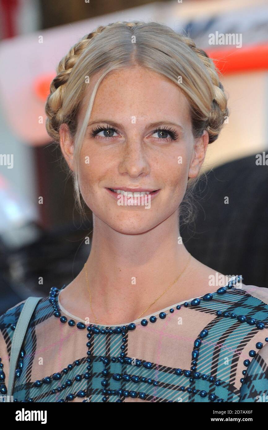 Poppy Delevingne nimmt an der Weltpremiere von Rush, Odeon Leicester Square, London, Teil. 2. September 2013 © Paul Treadway Stockfoto