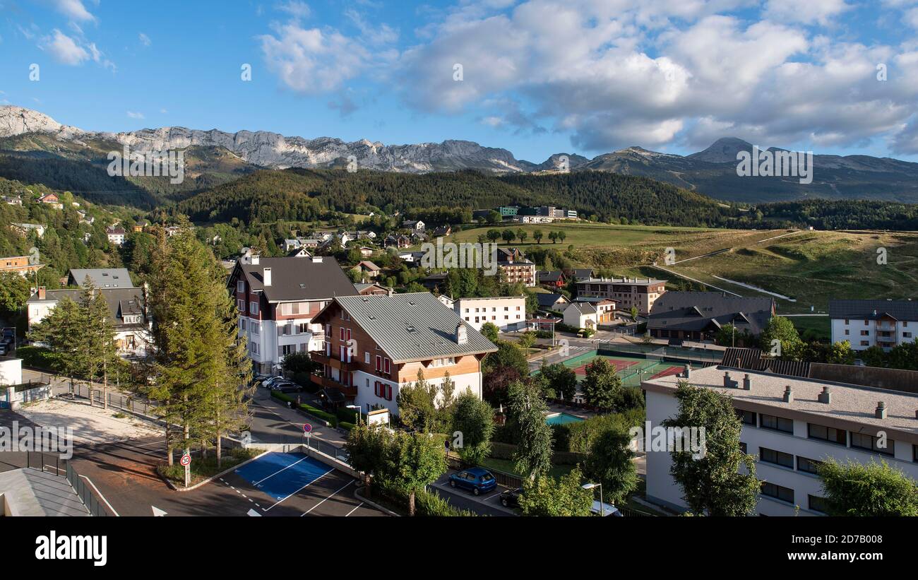 Panorama des Dorfes Villard de Lans in der Alpen in Frankreich Stockfoto