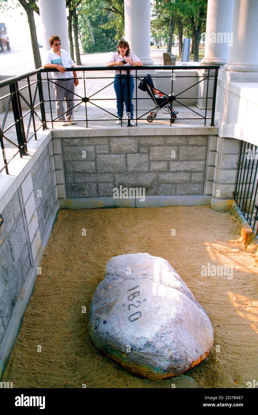 Familienansichten The Plymouth Rock - Plymouth, Massachusetts Stockfoto