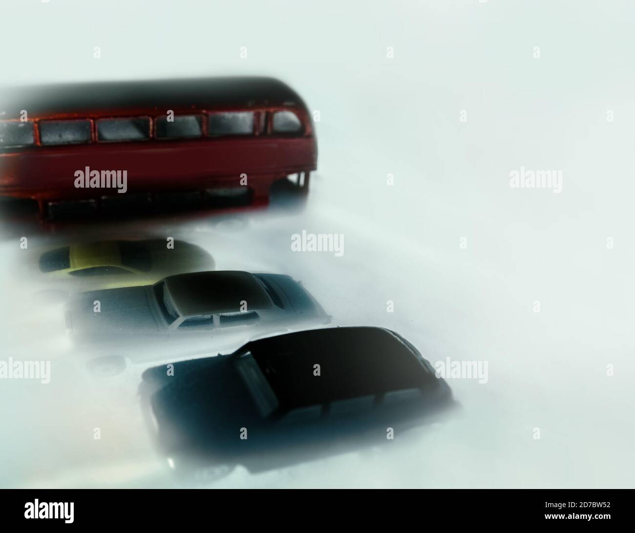 Fahrzeuge (Englisch) untergetaucht und vielleicht stecken in post-atomaren Eis.. Stockfoto