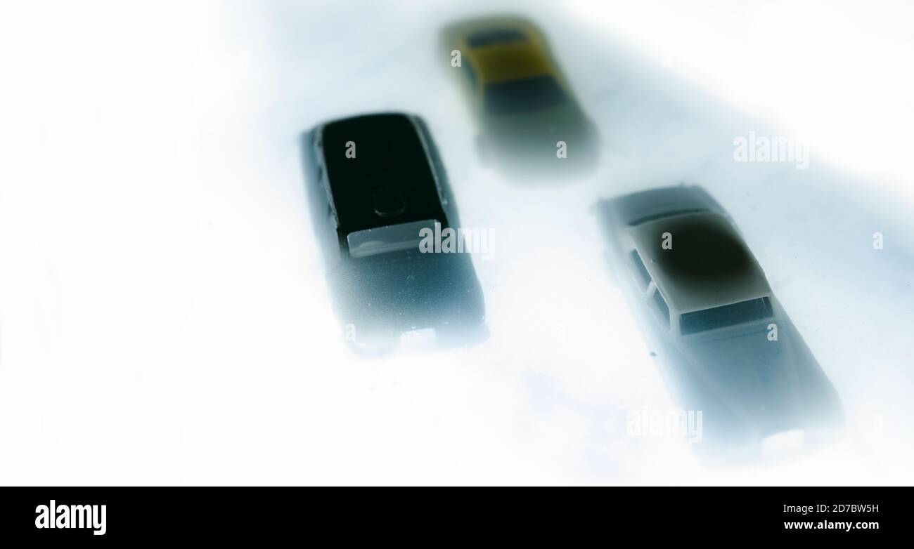 Fahrzeuge (Englisch) untergetaucht und vielleicht stecken in post-atomaren Eis.. Stockfoto