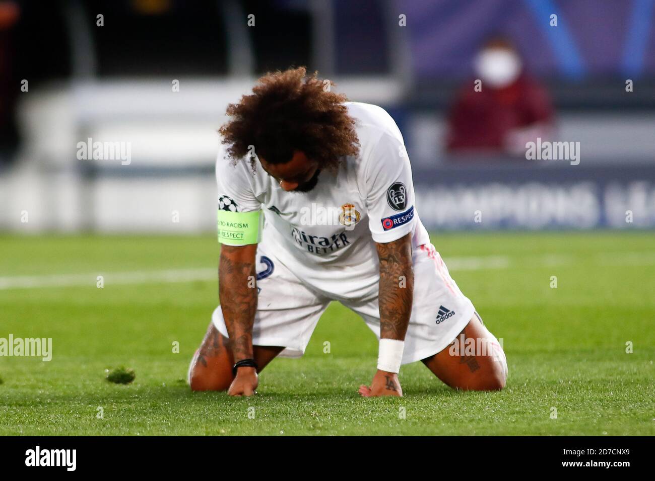 Arcelo Vieira von Real Madrid wurde während der UEFA Champions League, Gruppenphase, Gruppe B Fußballspiel zwischen Real Madrid und Shakhtar Donetsk niedergeschlagen Stockfoto