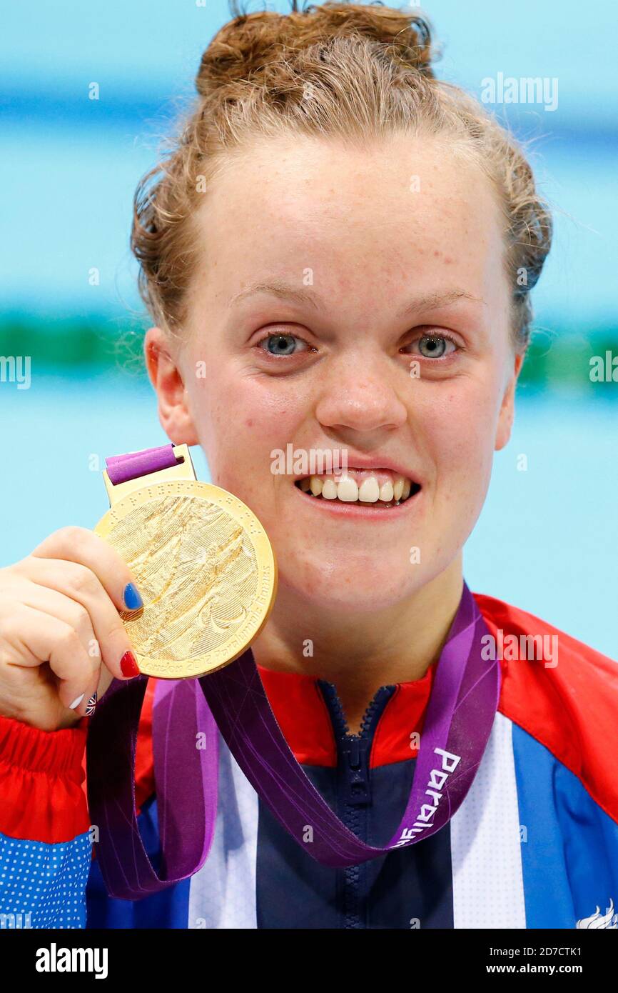 London, Großbritannien. September 2012. Eleanor Simmonds (GBR) Schwimmen : 400 m Freestyle S6 Medaillenübergabe der Frauen während der Paralympischen Spiele in London 2012 im Olympic Park - Aquatics Centre in London, UK . Quelle: AFLO SPORT/Alamy Live News Stockfoto