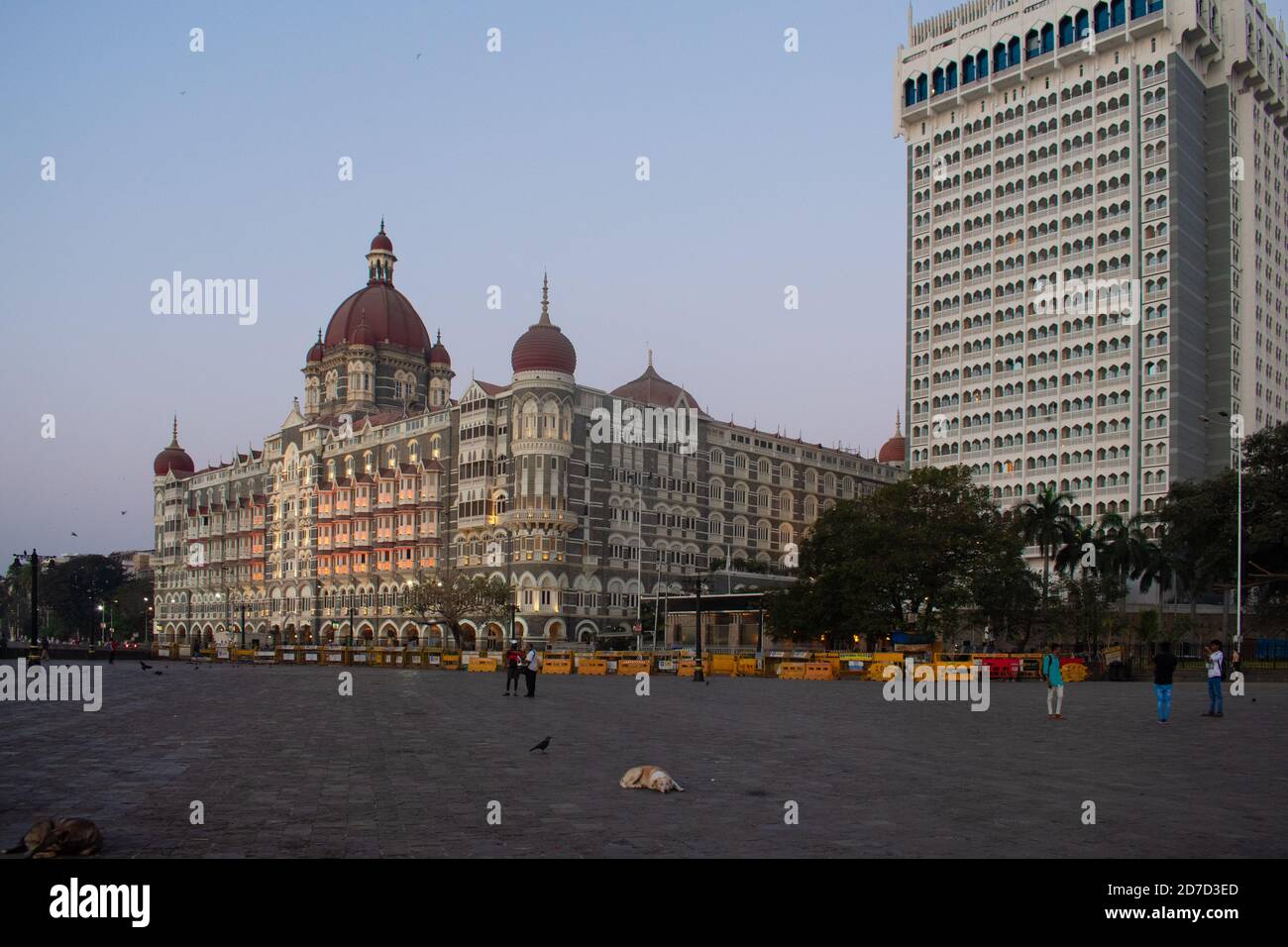 Mumbai, Indien - 15. Februar 2019: Blick auf Taj Palace, ein Sterne-Hotel in der Nähe des Tores von Indien am Morgen. Stockfoto