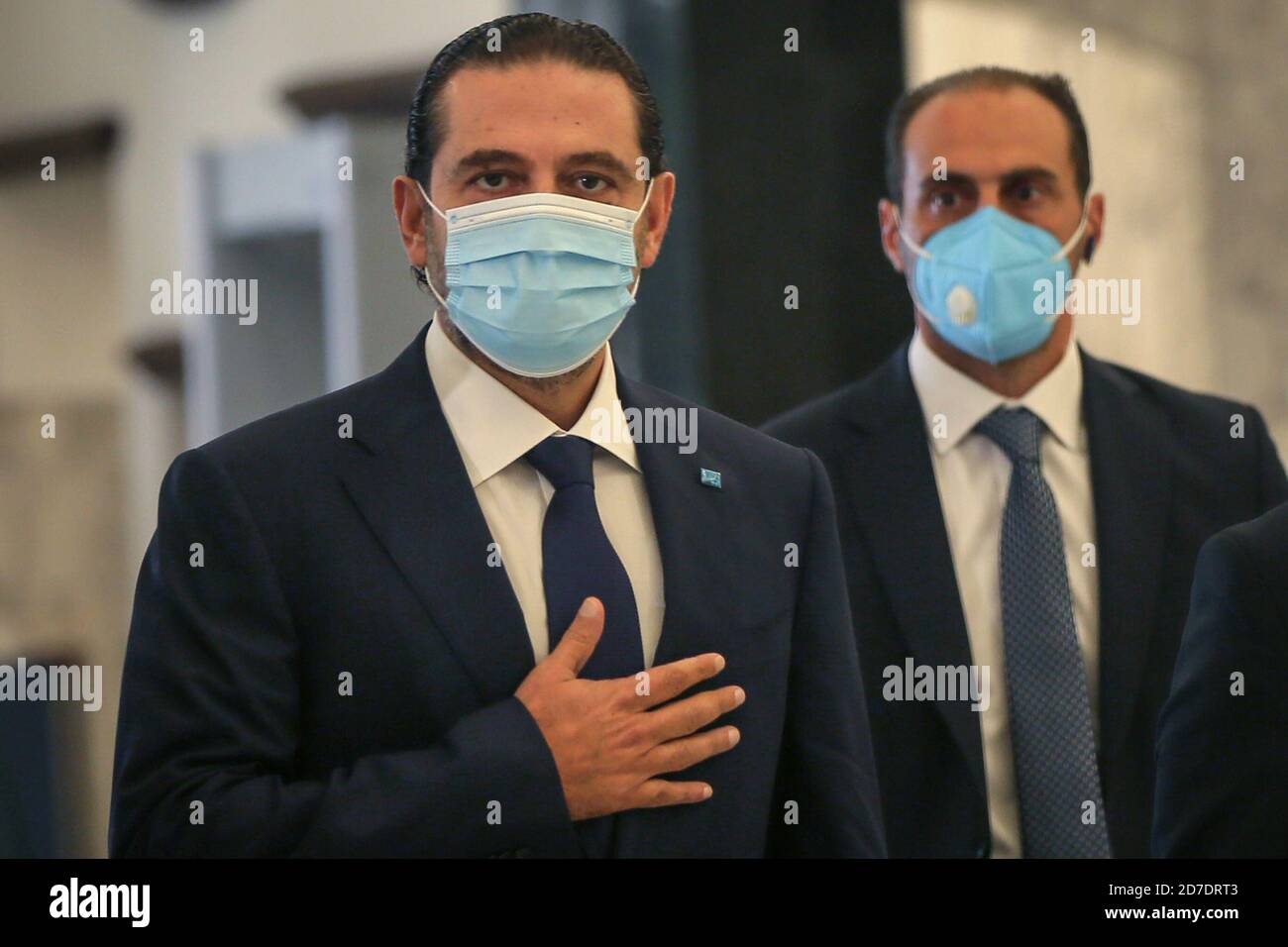 Baabda, Libanon. Oktober 2020. Saad Hariri (L) kommt am Baabda-Präsidentenpalast an und wird zum libanesischen Premierminister umbenannt. Quelle: Marwan Naamani/dpa/Alamy Live News Stockfoto