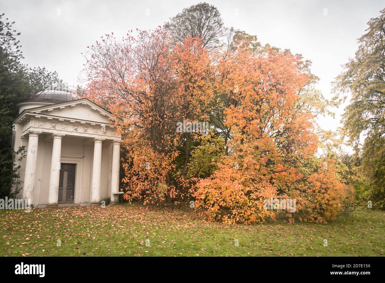Sir William Chambers' The Temple of Bellona in Kew Gardens, London, Großbritannien Stockfoto