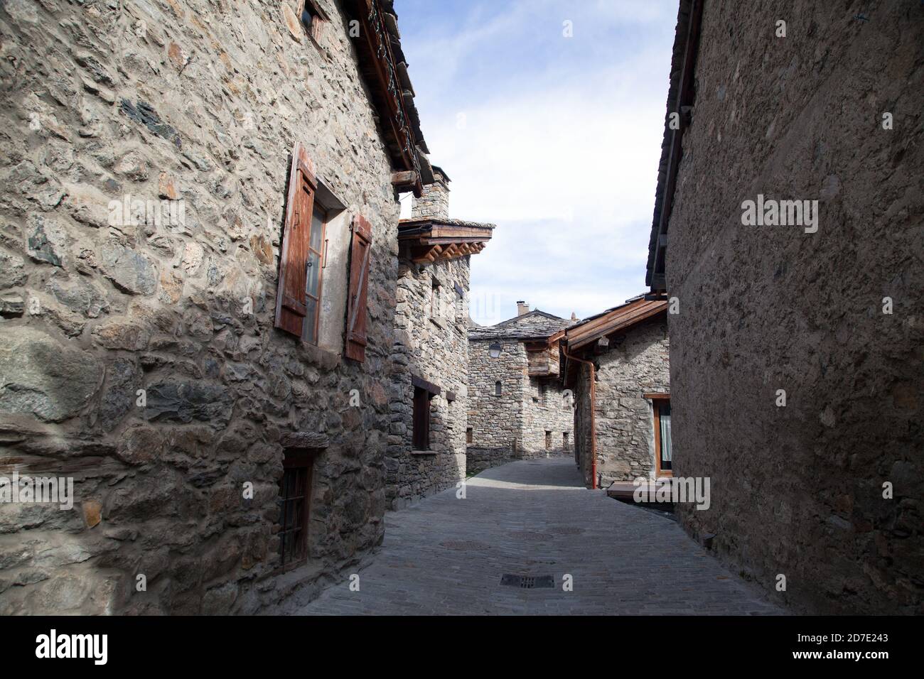 Alte traditionelle Steinhäuser in Bonneval-sur-Arc Haute-Maurienne Savoie Frankreich Stockfoto