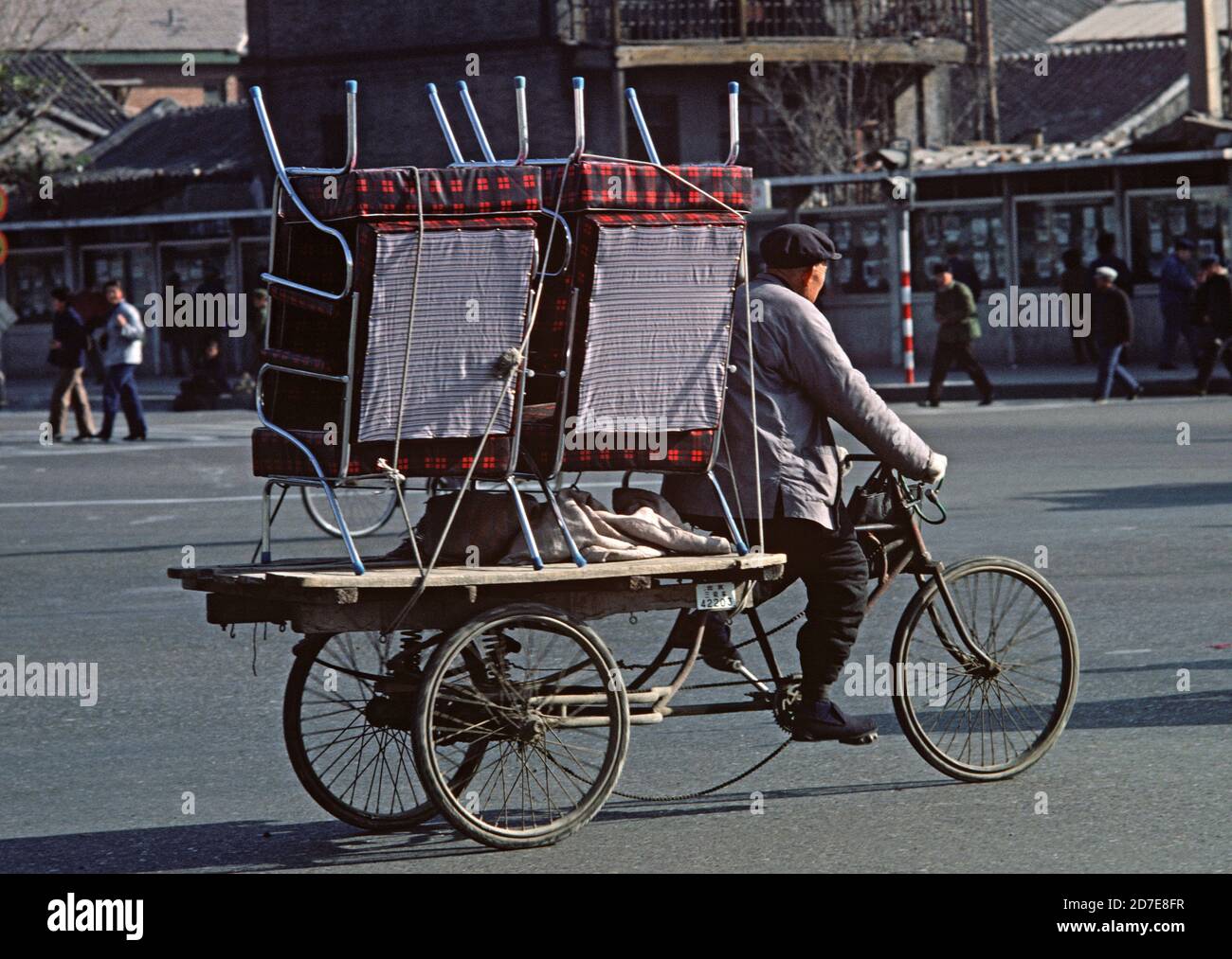 Fahrradtransport von Möbeln, Peking, China Stockfoto