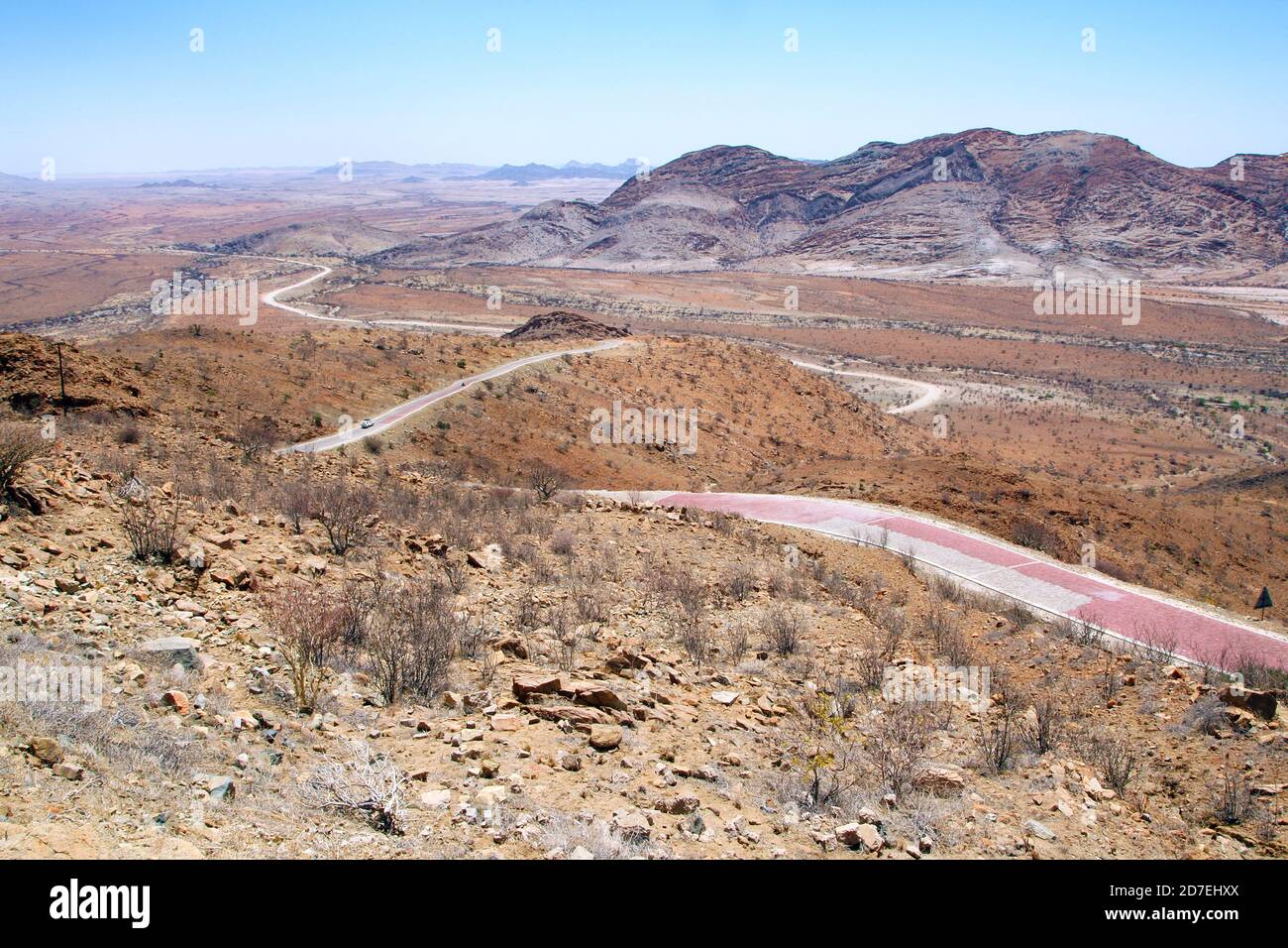 Panoramastraße in der namibischen Wüste Stockfoto