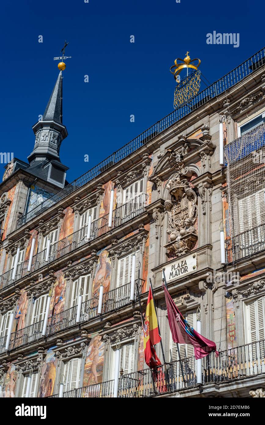 Die Plaza Mayor oder Hauptplatz, es ist ein großer öffentlicher Raum im Herzen von Madrid Stockfoto