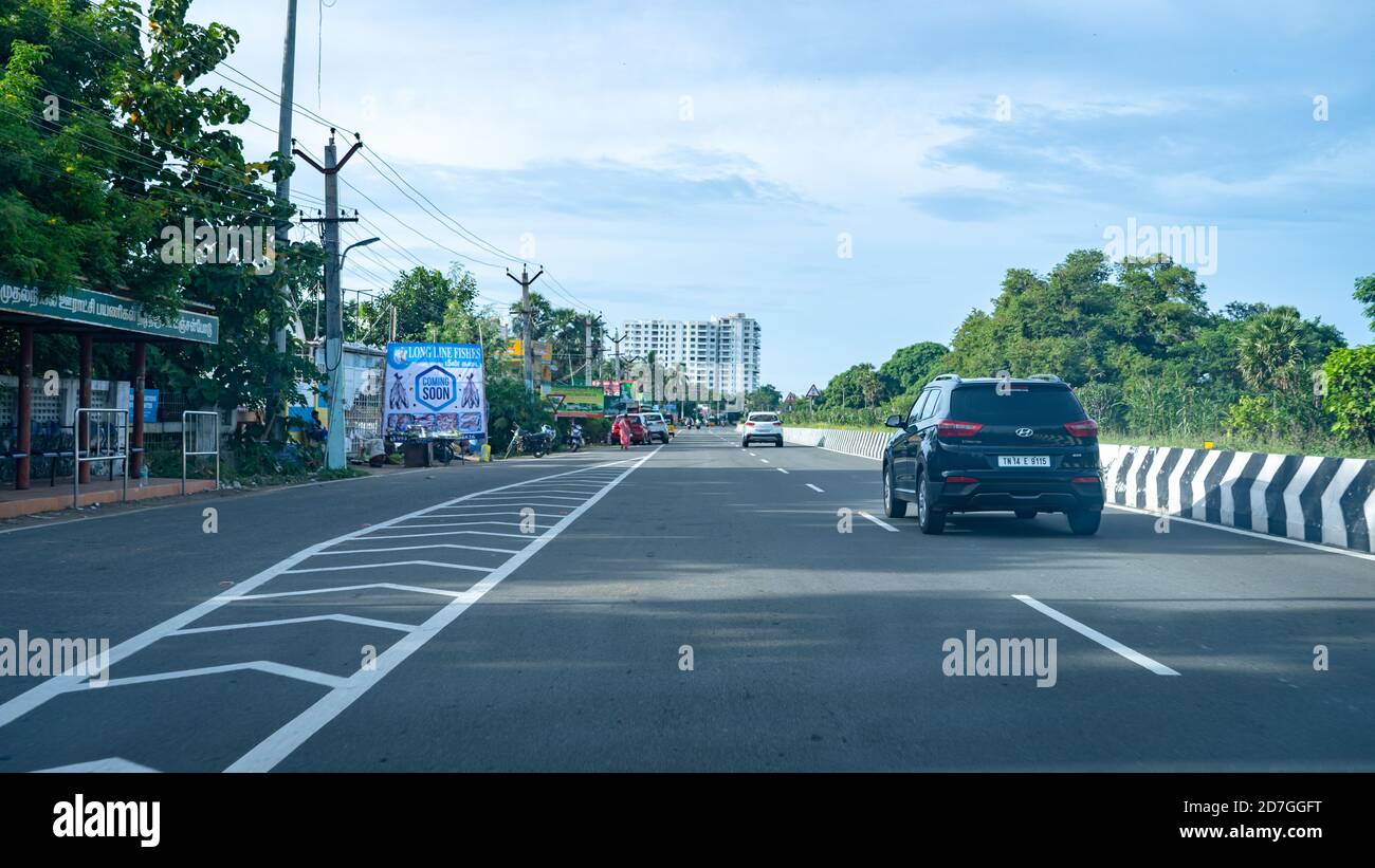 Die malerische East Coast Road mit fast keinem Verkehr. Stockfoto