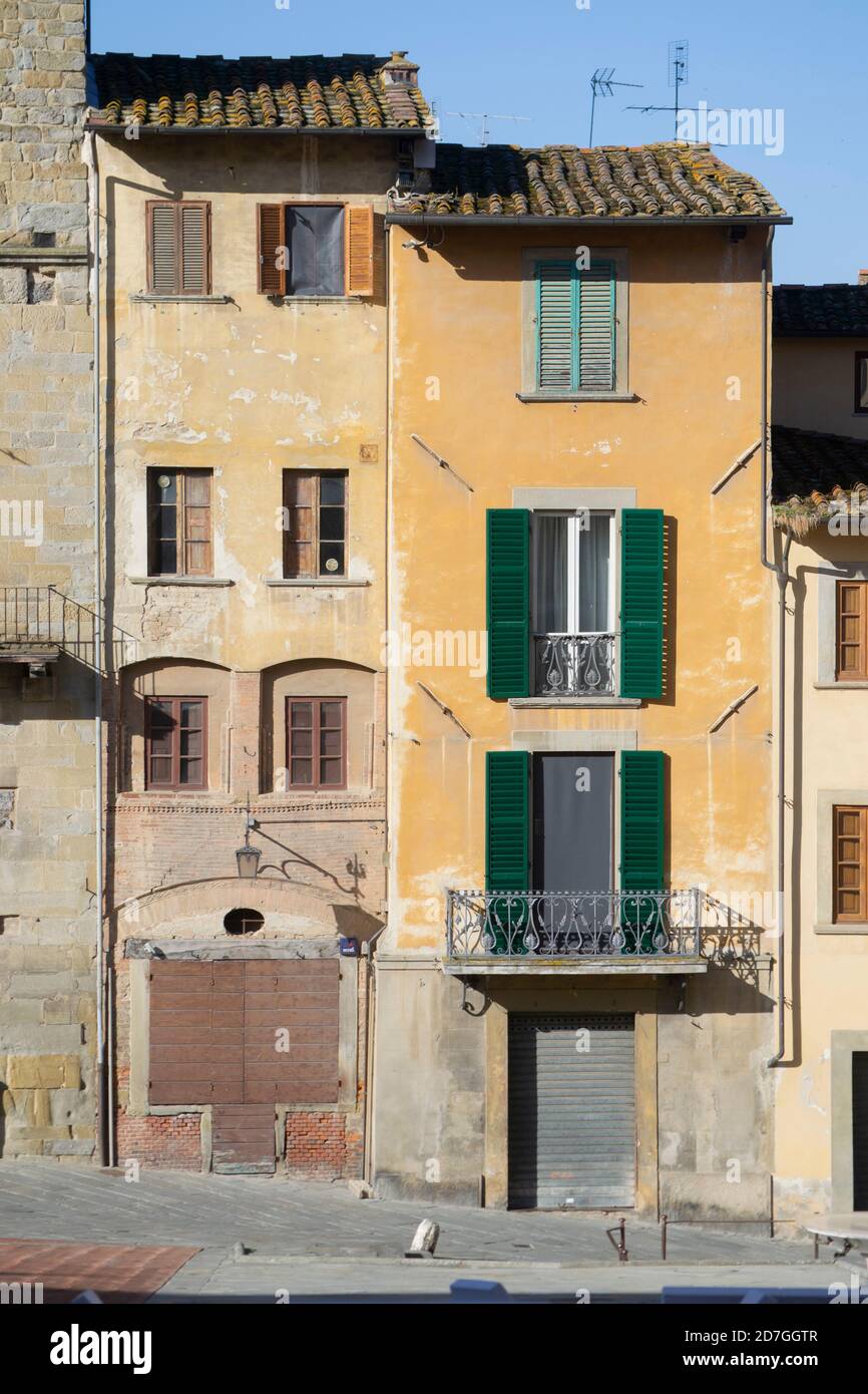 Mittelalterliche Gebäude Fassade in der Altstadt von Arezzo, Toskana Stockfoto