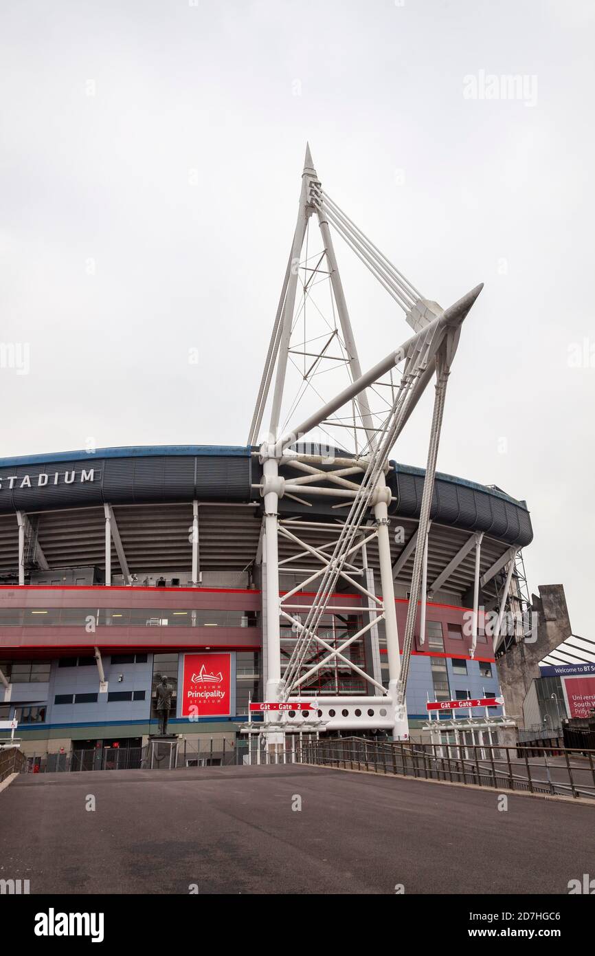 Cardiff, Wales, UK, September 14, 2016 : Fürstentum Stadium (Millennium Stadium) das Wahrzeichen der Welsh National Rugby Union und andere spor Stockfoto