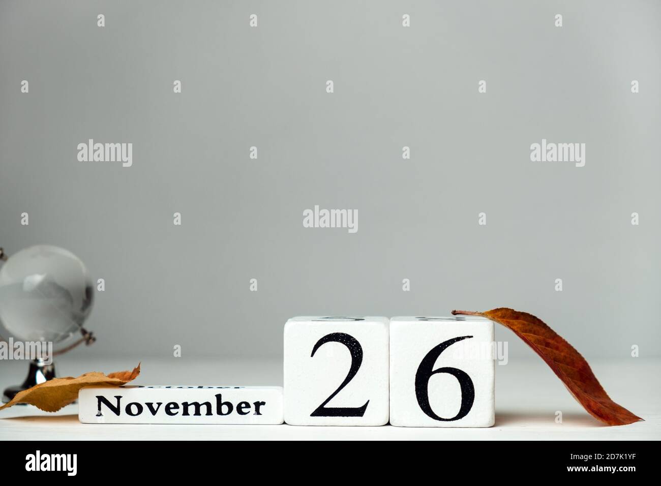 Sechsundzwanzigsten Tag des Herbstmonatskalenders November mit Kopierraum. Stockfoto