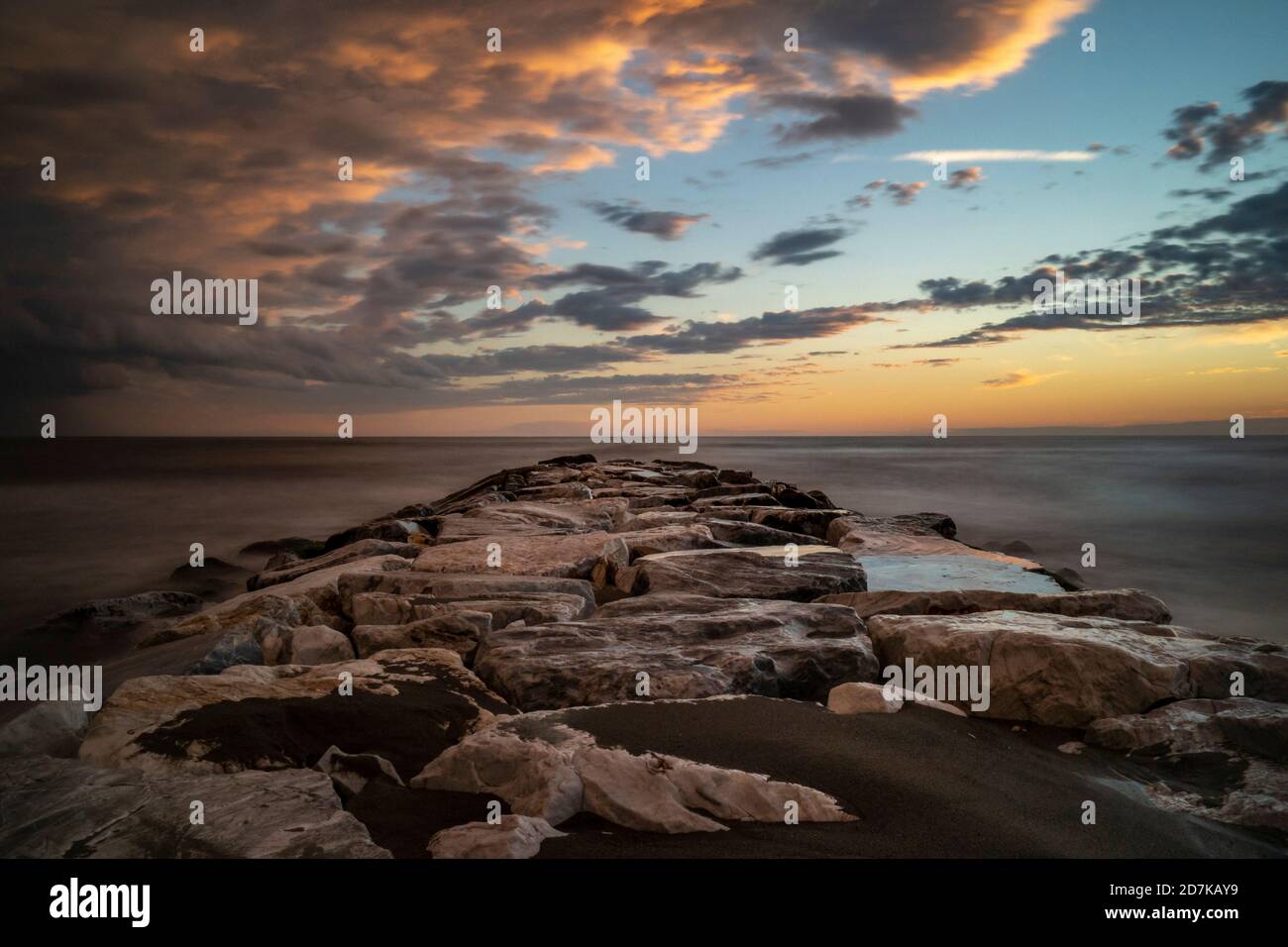 Pinsel Spritzen Stockfotos Und Bilder Kaufen Alamy