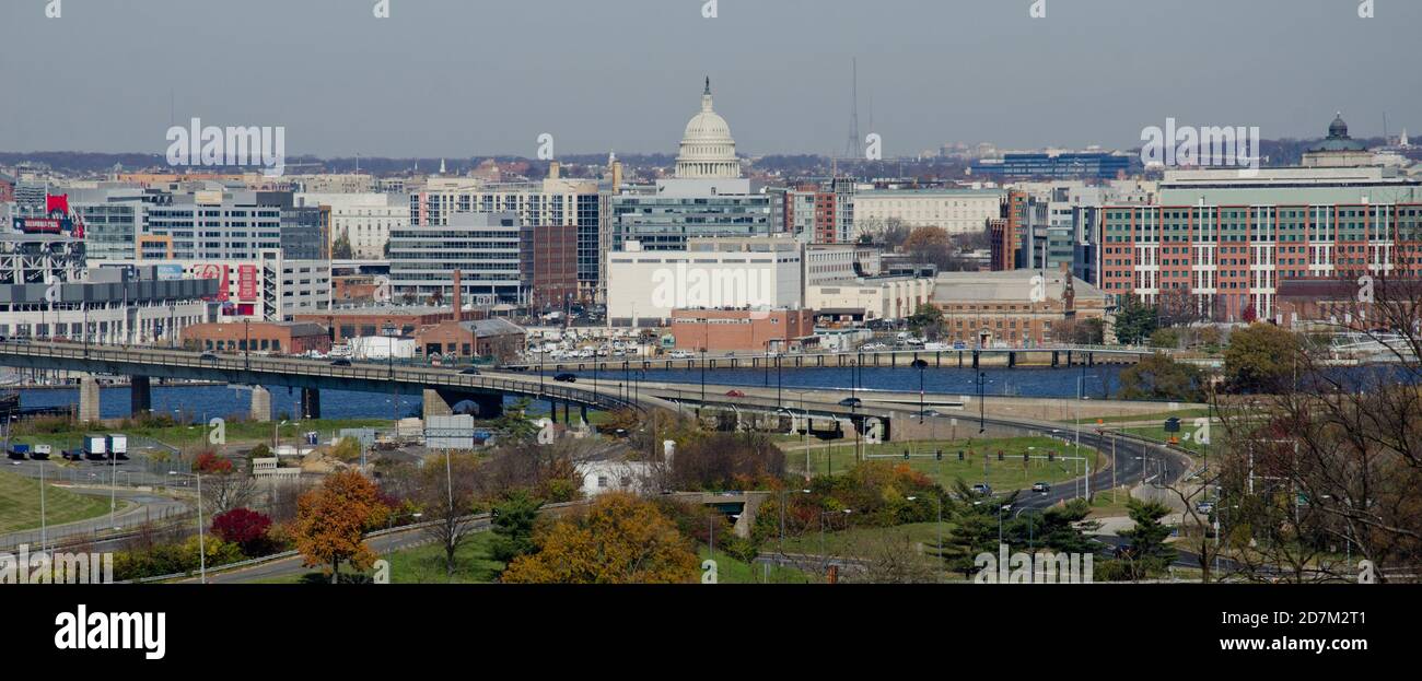 Blick auf Washington DC aus südöstlicher Richtung des Kapitols. Foto von Liz Roll Stockfoto
