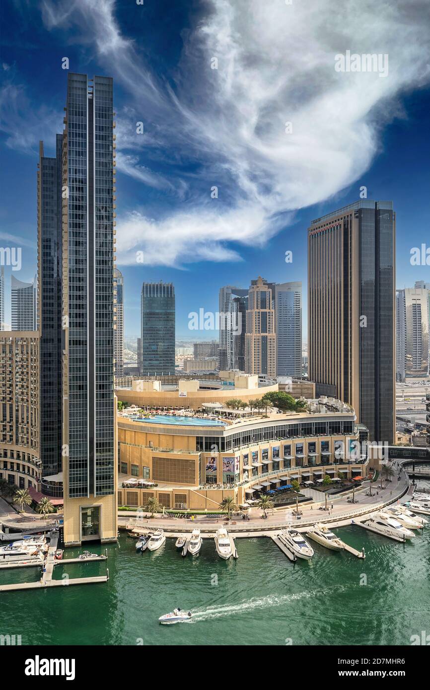 Dubai Marina und Einkaufszentrum an der Marina Stockfoto