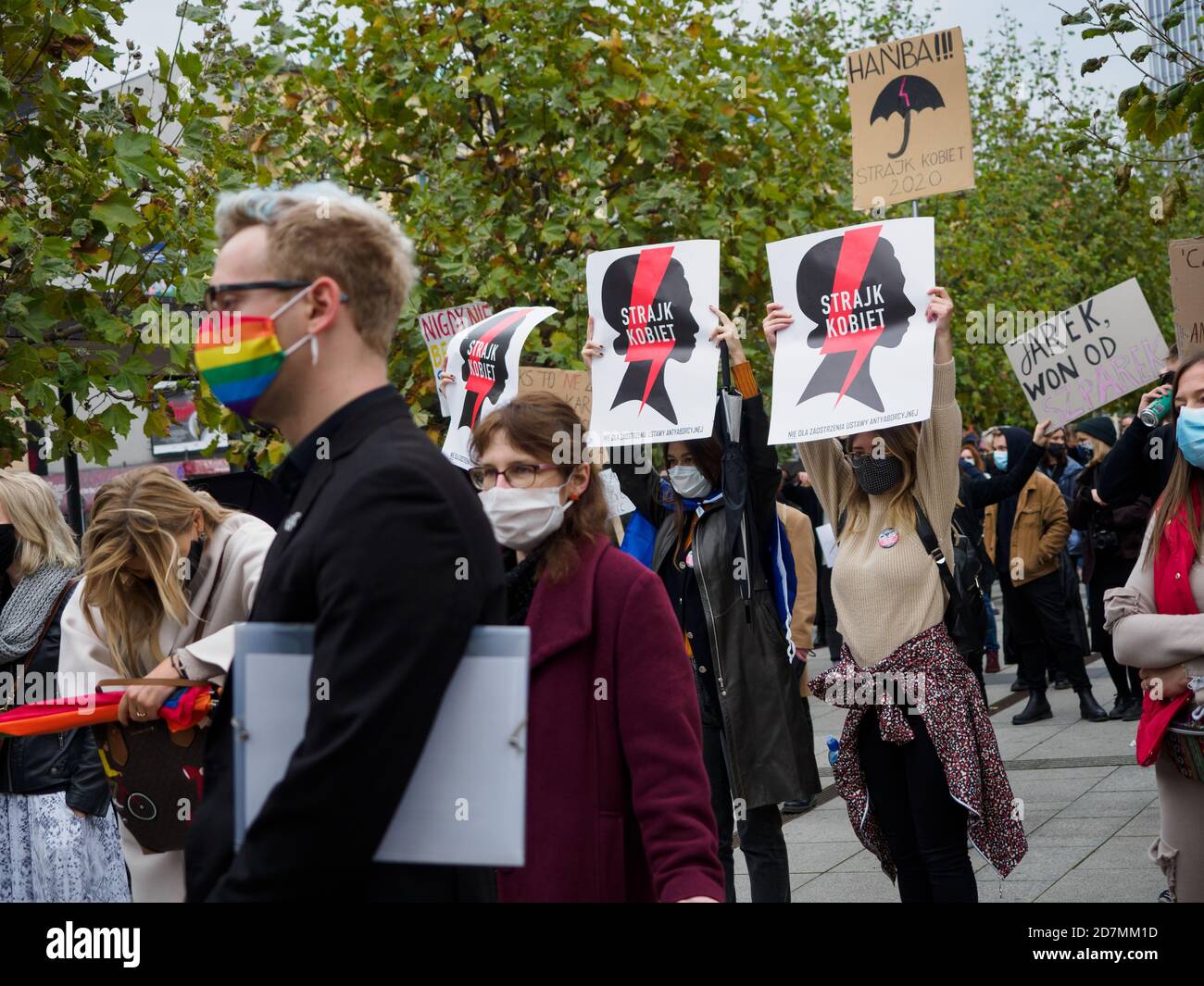 Breslau, Polen, 23. oktober 2020 - Protest von Frauen in der polnischen Stadt Breslau, weil Polens Obergericht ein Gesetz über das Verbot von Abtreibungen regiert. Stockfoto