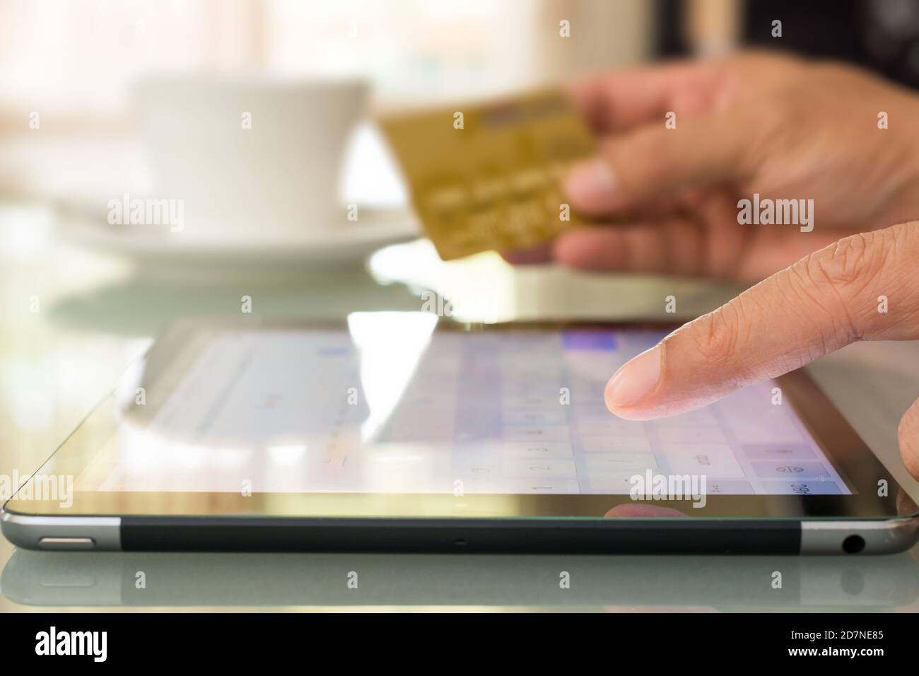 Online-Shop mit Smart Tab Stockfoto