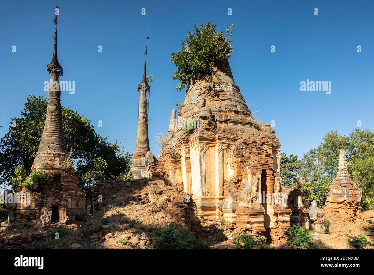 Alte Shwe Indein Pagode am Inle See, Myanmar Stockfoto