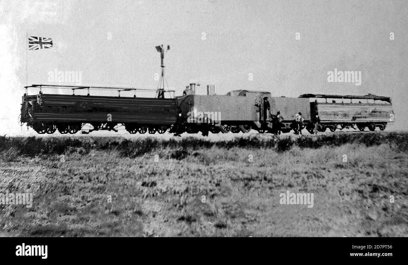 Südafrika Geschichte: Gepanzerte Cape Government Railways 3. Klasse 4-4-0 Lokomotive von 1899 bei Mafeking während des zweiten Anglo-Boer Krieges ca. 1899 Stockfoto