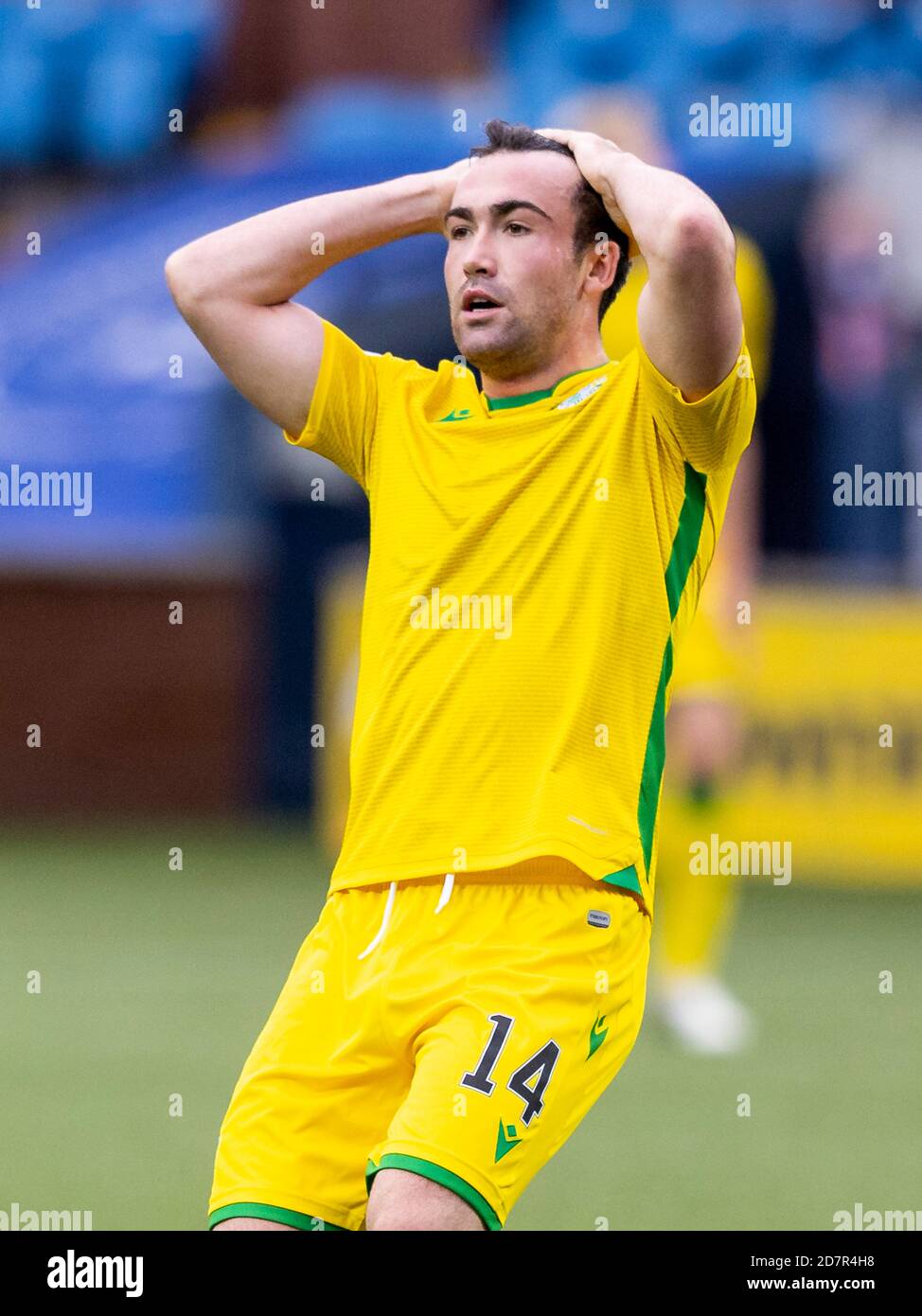 Stevie Mallan von Hibernian Reaktion nach Schuss geht nur weit Während des Kilmarnock gegen Hibernian Festes im Rugby Park Stadium Am Samstag, 24. Oktober 2 Stockfoto