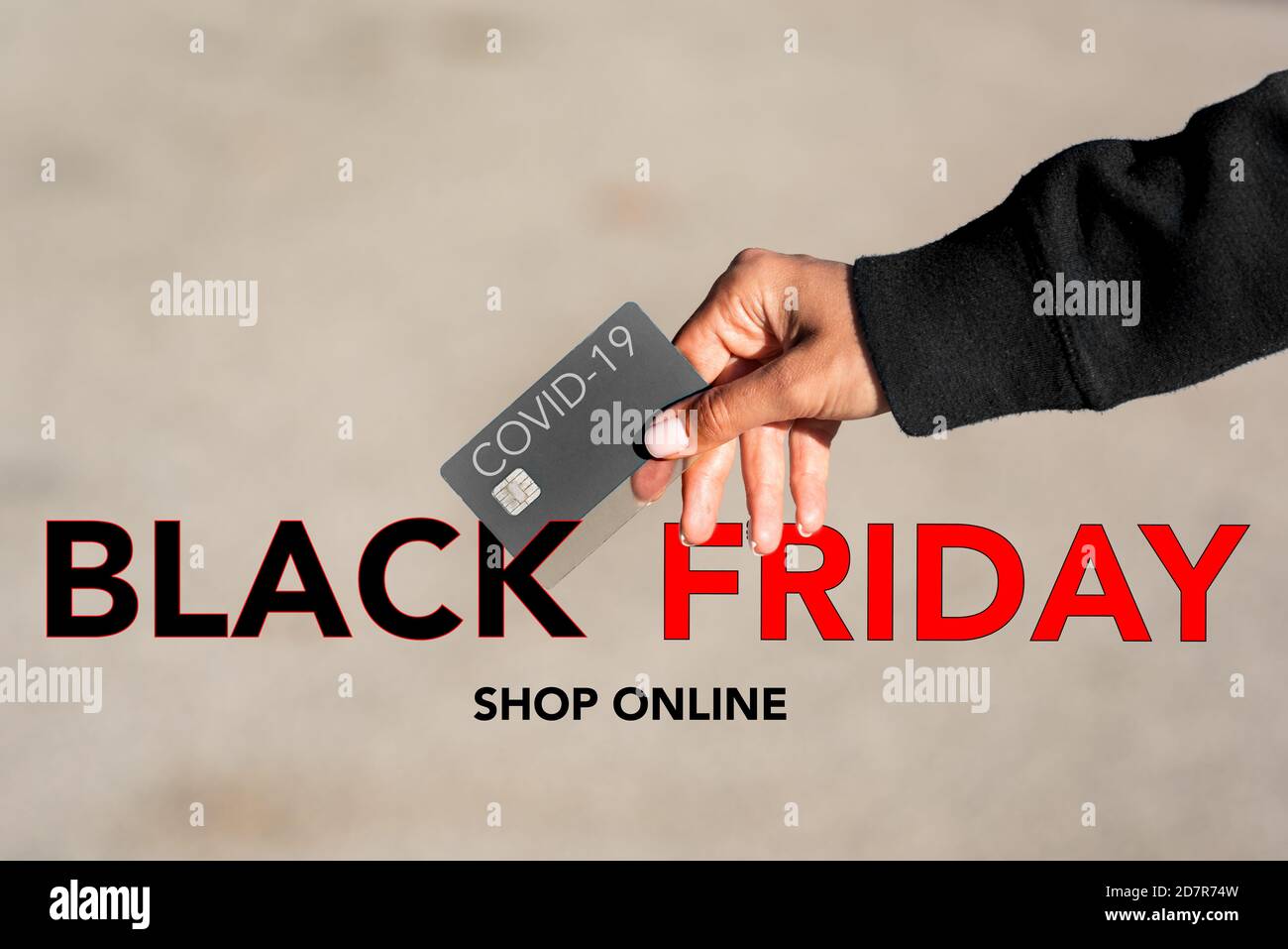 E-Commerce-Shopping online am schwarzen freitag. Bleiben Sie zu Hause, kaufen Sie online, COVID 19. Machen Sie Bestellungen online von zu Hause aus. Stockfoto