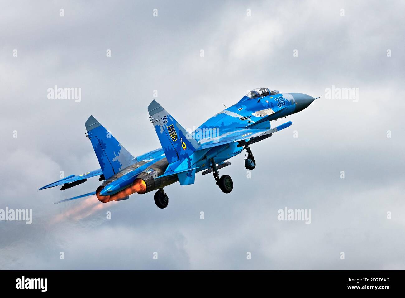 Die ukrainische Luftwaffe Suchoi Su-27 (NATO-Berichtsname: 'Flanker') fliegt bei RIAT 2019 Stockfoto