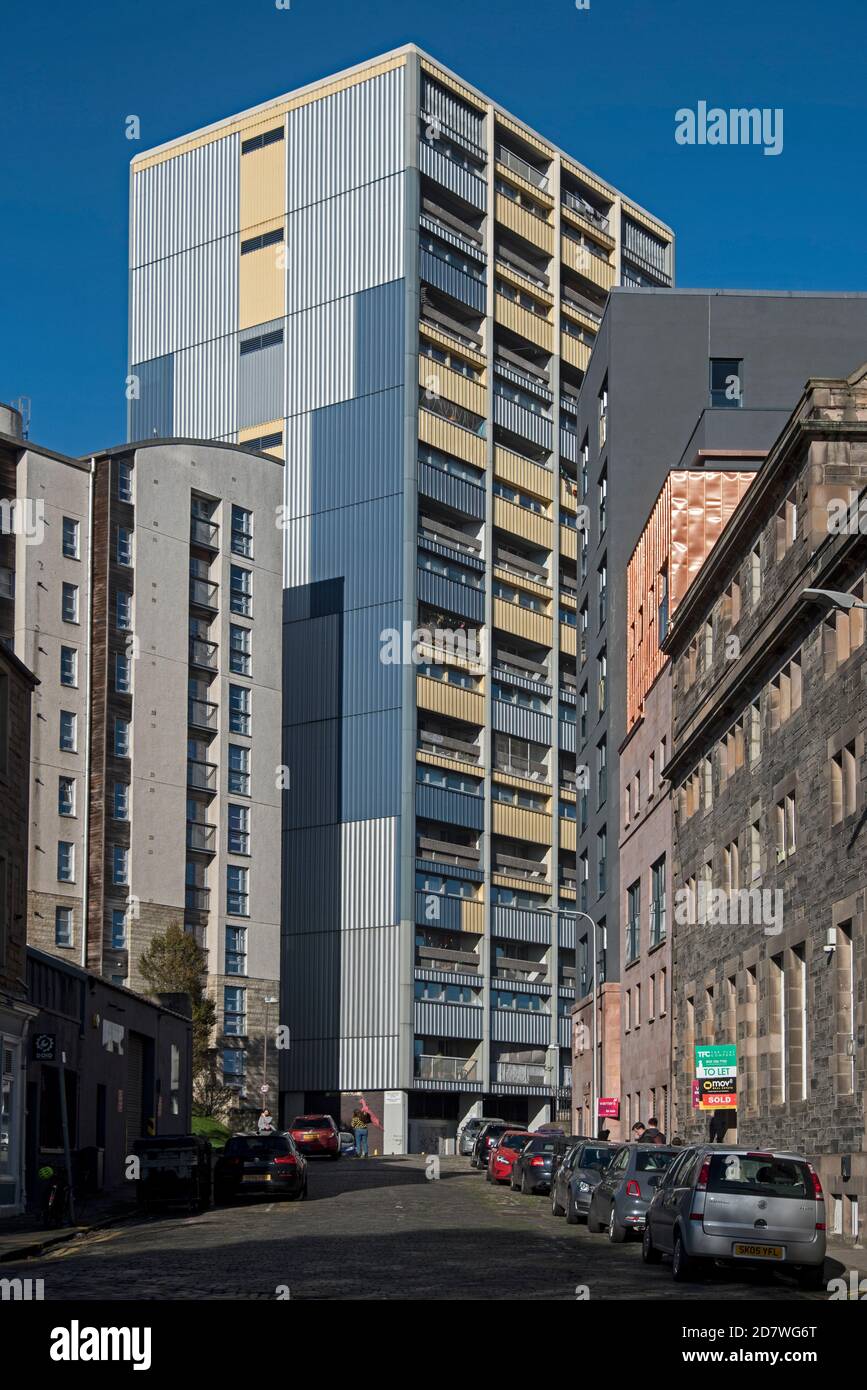 Citadel Court, ein Hochhaus aus den 1960er Jahren am Ende der Coupér Street in Leith, Edinburgh, Schottland, Großbritannien. Stockfoto