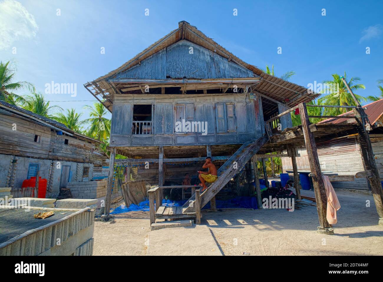 Taka Bonerate besteht aus neun Dörfern, von denen drei auf Kayuadi Land und sechs andere befinden sich auf den Inseln einschließlich Jinato. Es gibt Stockfoto