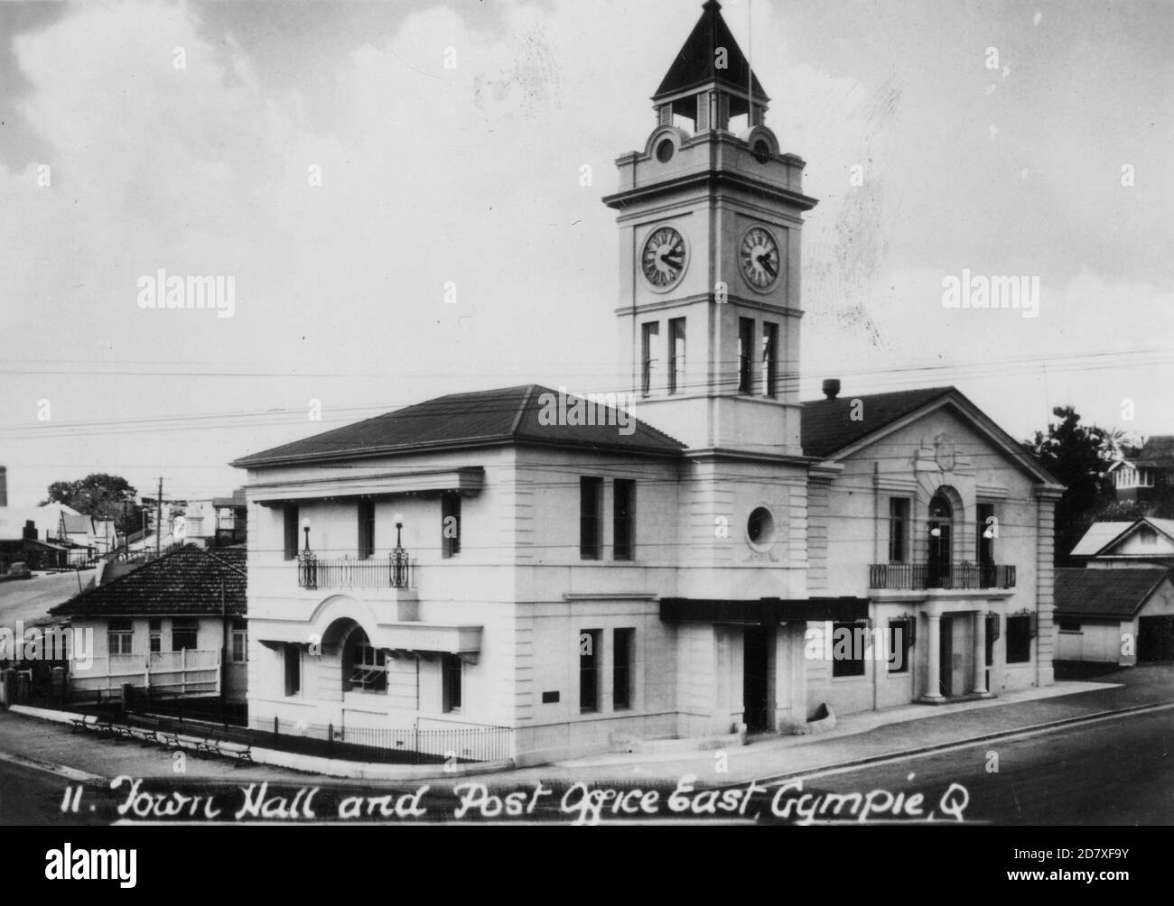 Postkarte des Rathauses und Postamtes in Gympie, Queensland, Australien, um 1940er Jahre. Aus der Sammlung der Familie McKechnie. Stockfoto