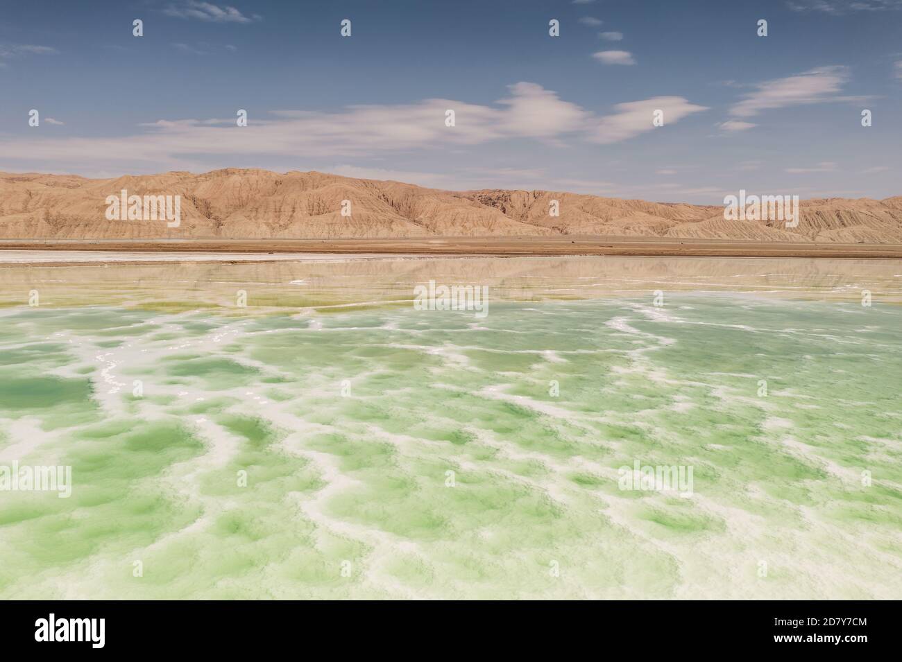 Der grüne Salzsee, natürlicher See Hintergrund. Foto in Qinghai, China. Stockfoto