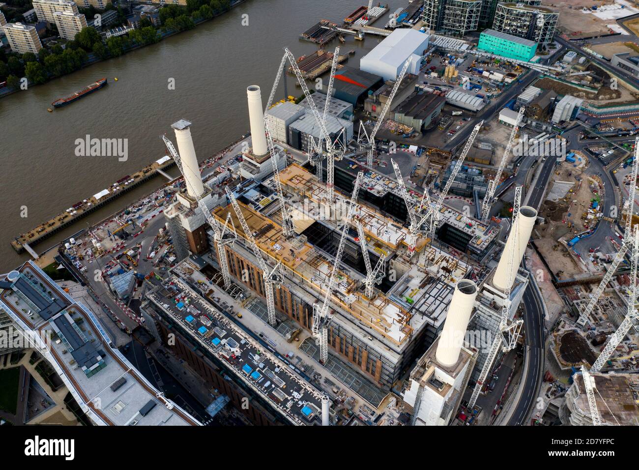 Großbritannien - 8. August 2019: Luftaufnahme im Bau Battersea Power Station in London England Stockfoto