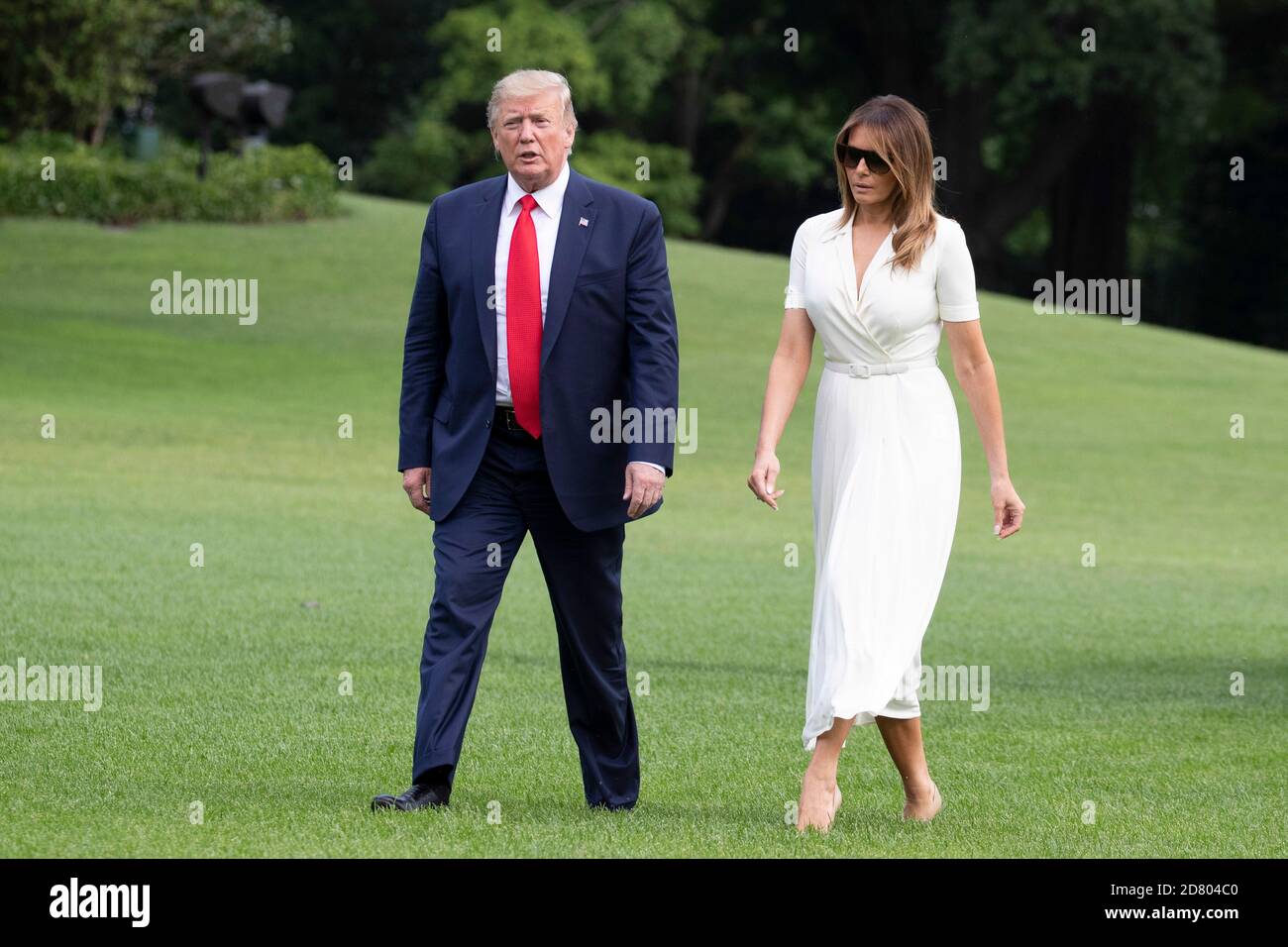 US-Präsident Donald Trump und First Lady Melania Trump treffen am 7. Juli 2019 an Bord von Marine One nach einem Wochenendausflug nach Bedminster, New Jersey, in Washington, DC, im Weißen Haus ein. Quelle: Alex Edelman/The Photo Access Stockfoto