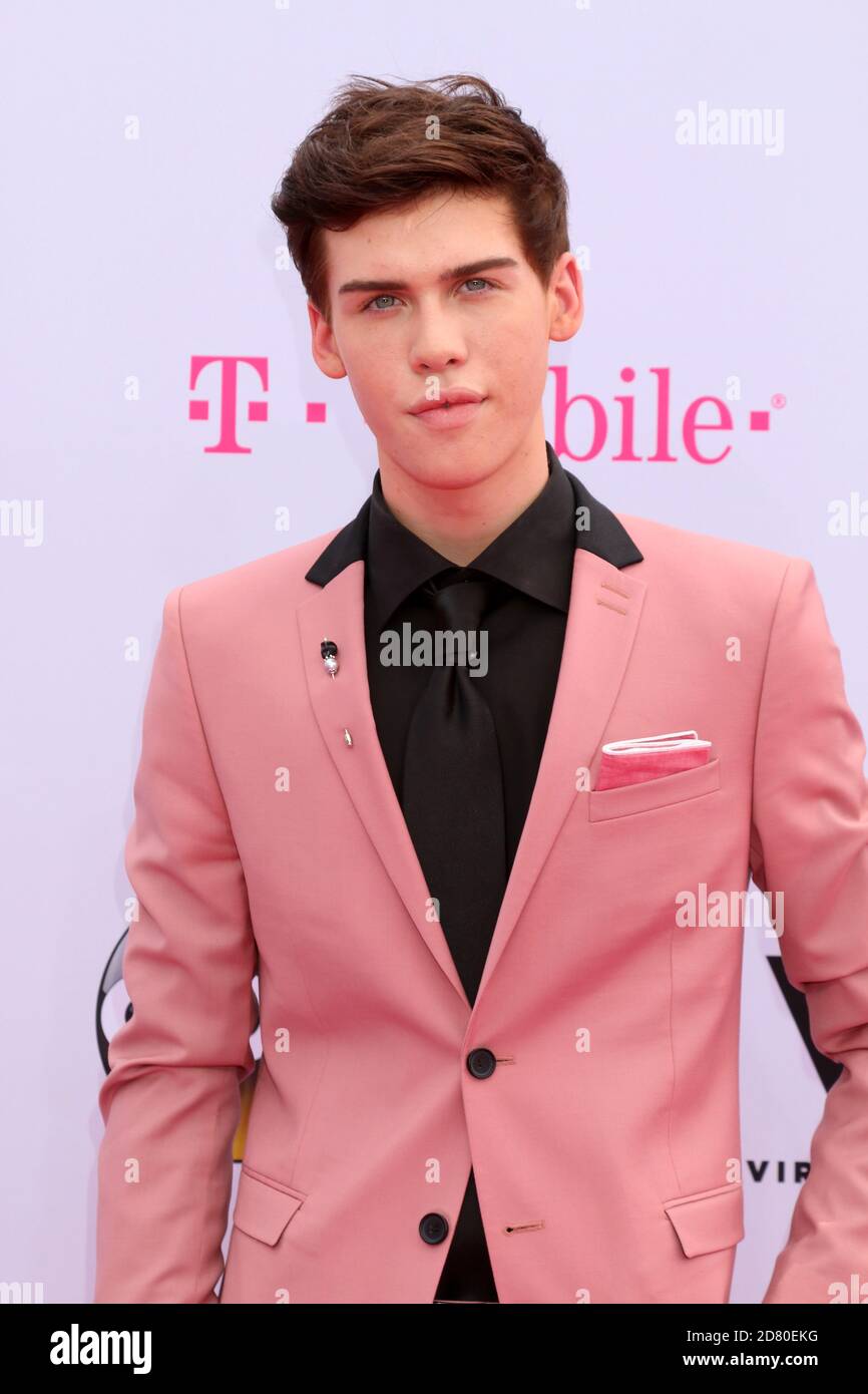 LAS VEGAS - MAI 21: Aidan Alexander bei den Billboard Music Awards 2017 - Ankunft in der T-Mobile Arena am 21. Mai 2017 in Las Vegas, NV Stockfoto