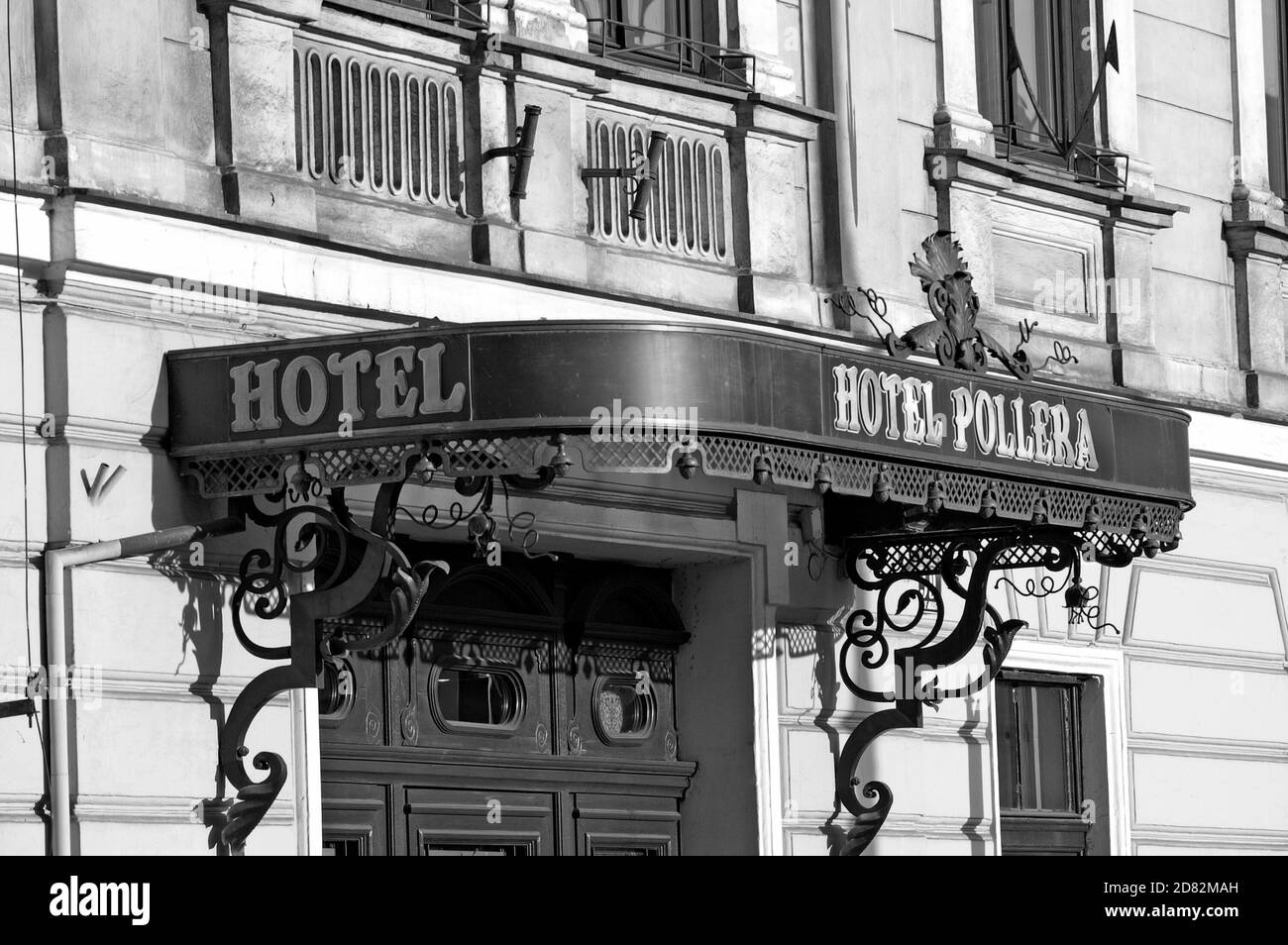 Das Hotel Pollera befindet sich in Szpitalna in der Nähe der Altstadt von Krakau, Polen, und ist seit 1834 in Betrieb. Das Hotel hat eine reiche Geschichte. Stockfoto