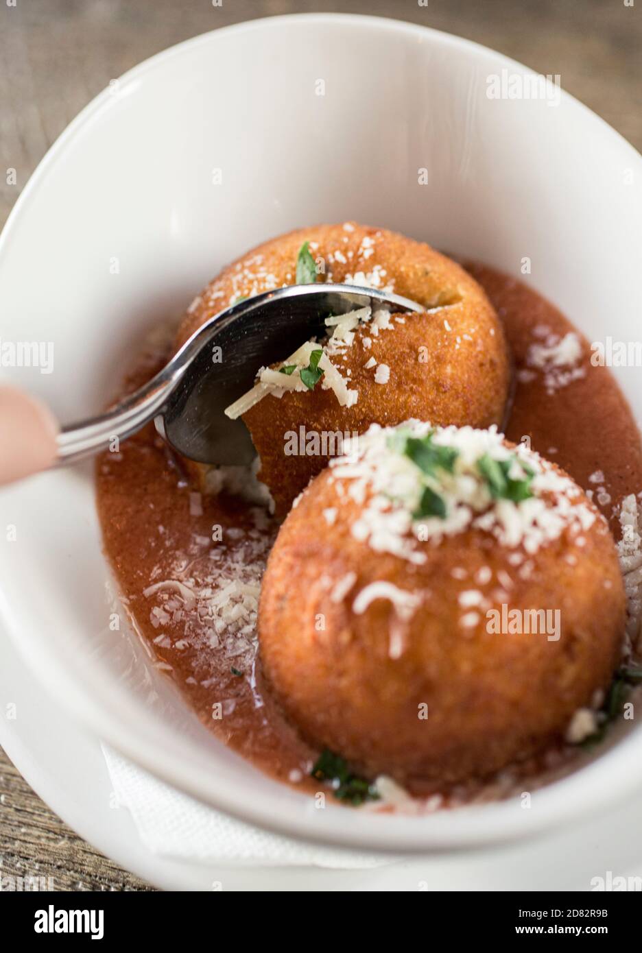 Arancini Italienische Küche Reisbälle Stockfoto
