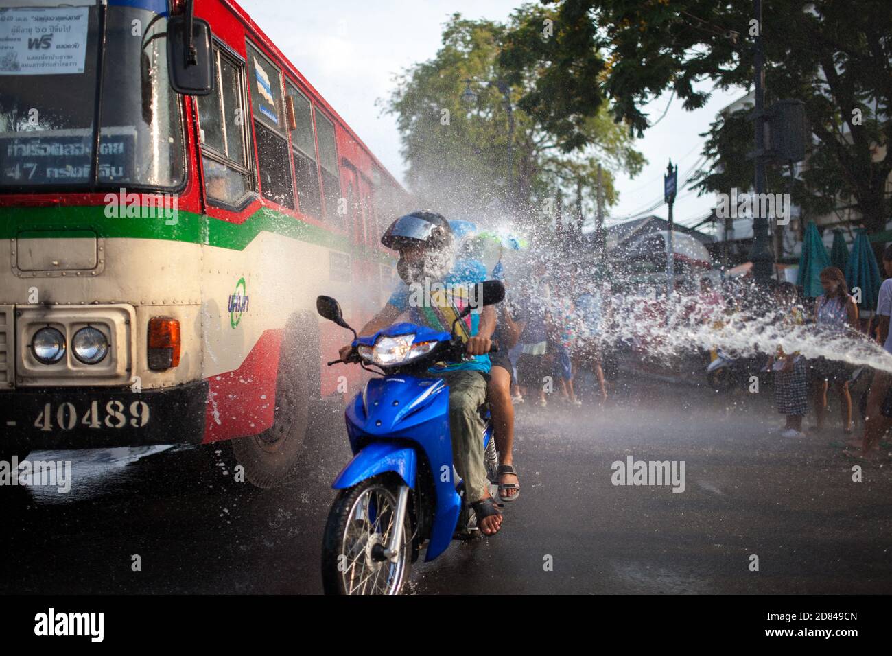 BANGKOK, THAILAND - 13. APRIL 2013: Songkran Festival, Thai Neujahr in Bangkok, Thailand am 13. April 2013. Stockfoto