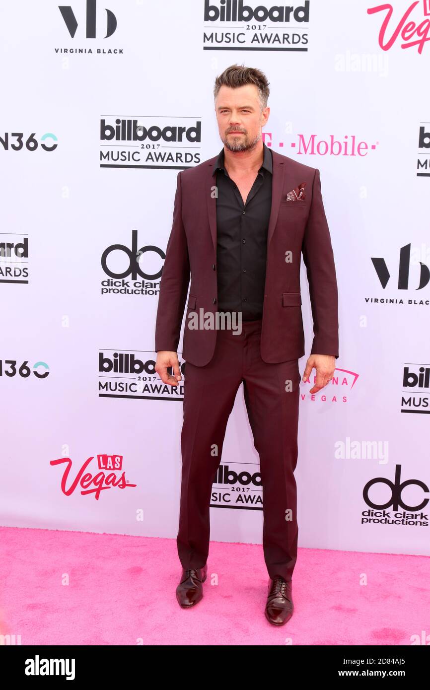 LAS VEGAS - MAI 21: Josh Duhamel bei den Billboard Music Awards 2017 - Ankunft in der T-Mobile Arena am 21. Mai 2017 in Las Vegas, NV Stockfoto