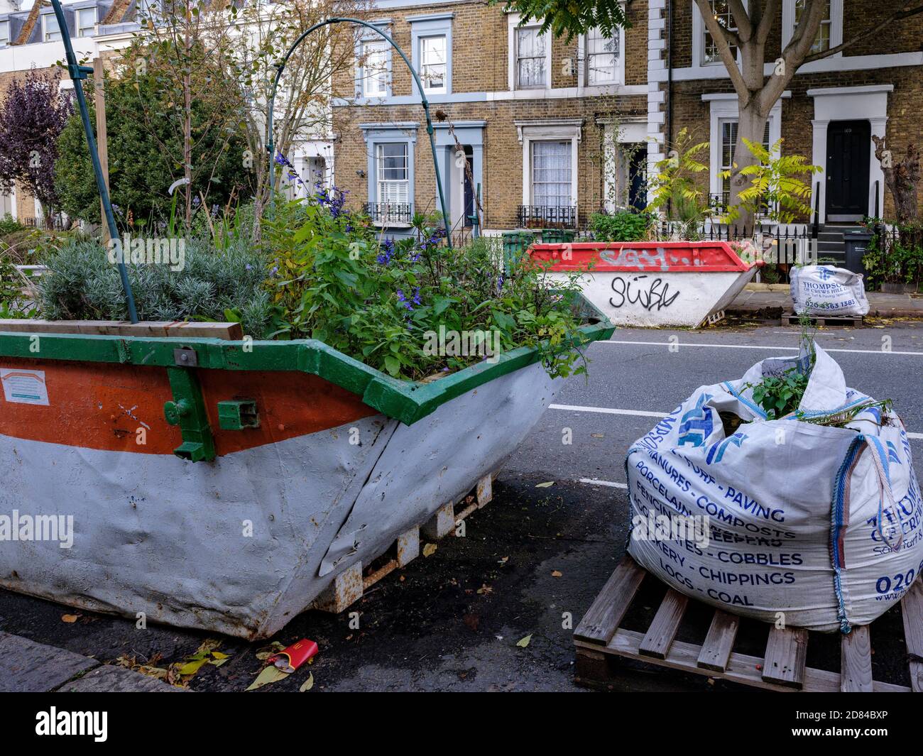 Überspringen aus dem ehemaligen Global Generation's Skip Garden in Kings Cross, das sich jetzt in Leighton Road, Camden, befindet und jetzt von Anwohnern betreut wird Stockfoto