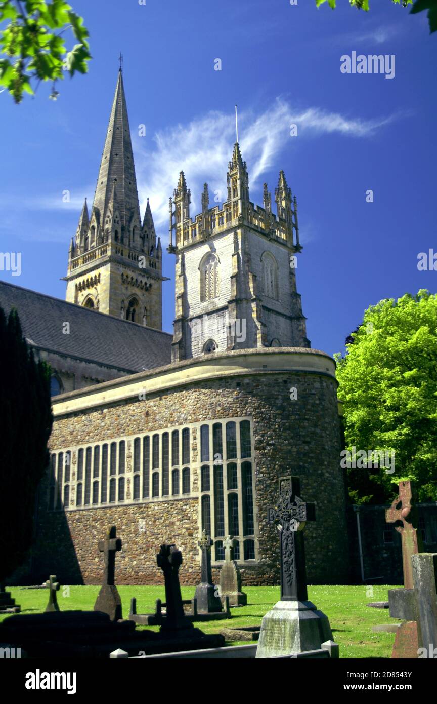 welch Regimentskapelle, Kirchturm und Jaspisenturm, kathedrale von llandaff Kirche von SS Peter & Paul, Dyfrig, Teilo und Euddogwl, llandaff, cardiff Stockfoto