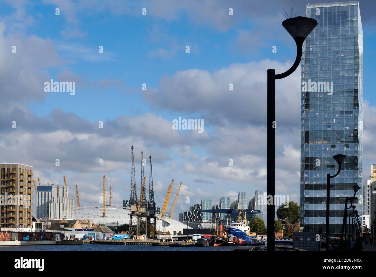 Dollar Bay Point, Wohnapartmentturm, Canary Wharf, Docklands, East End of London, Großbritannien Stockfoto