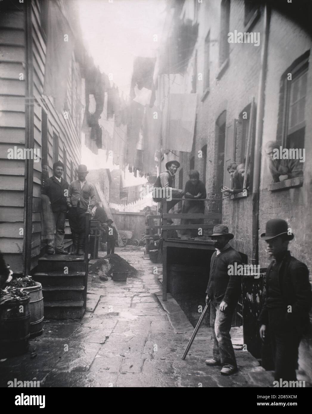 Vintage-Foto Jacob August Riis - Bandits' Roost, 59 1 2 Mulberry Street NYC, New York City. 1888. Stockfoto