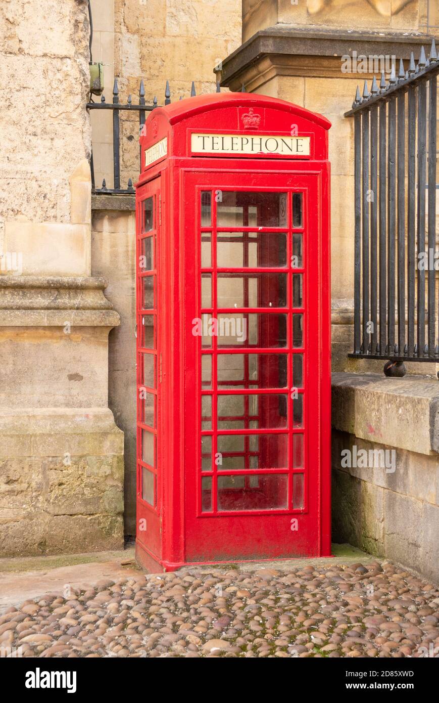 Rote Telefonzelle, roter Telefonkiosk, Oxford Oxfordshire England GB Europa Stockfoto