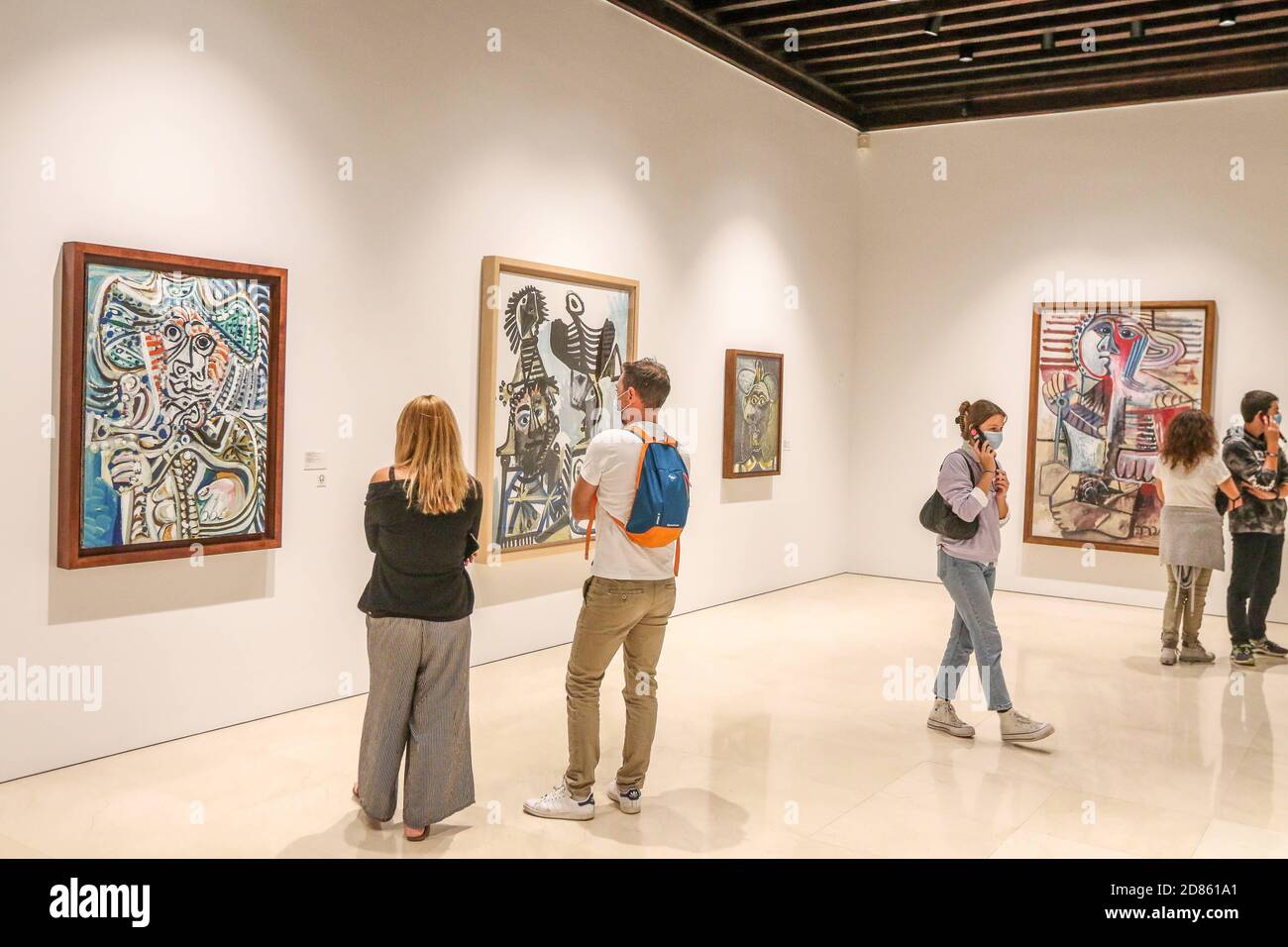 27. Oktober 2020: 27. Oktober 2020 (Malaga) das Picasso Museum Malaga feiert sein XVII. Jubiläum mit freiem Eintritt. Freier Eintritt zur Feier des 17. Jubiläums des Picasso-Museums in Malaga am Dienstag, den 27. Oktober 2020. Die Galerie ist von 10:00 bis 18:00 Uhr geöffnet. Im Inneren können Sie die Räume Dialoge mit Picasso besuchen. Sammlung 2020-2023, zusätzlich zur Fotoausstellung 'Picasso von Otero gesehen'. Quelle: ZUMA Press, Inc Stockfoto