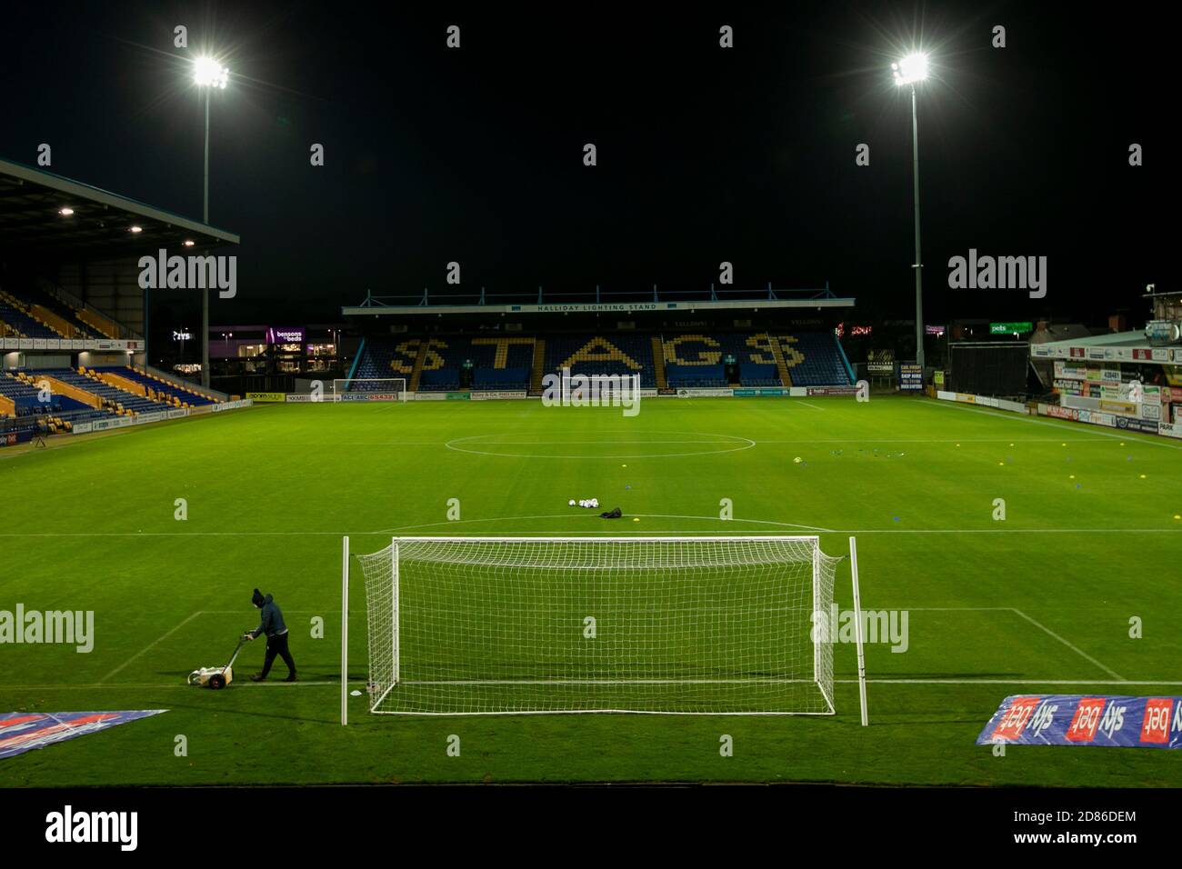 MANSFIELD, ENGLAND. 27. OKTOBER Gesamtansicht des One Call Stadions während des Sky Bet League 2 Spiels zwischen Mansfield Town und Barrow im One Call Stadium, Mansfield am Dienstag, 27. Oktober 2020. (Kredit: Leila Coker, MI News) Kredit: MI Nachrichten & Sport /Alamy Live Nachrichten Stockfoto