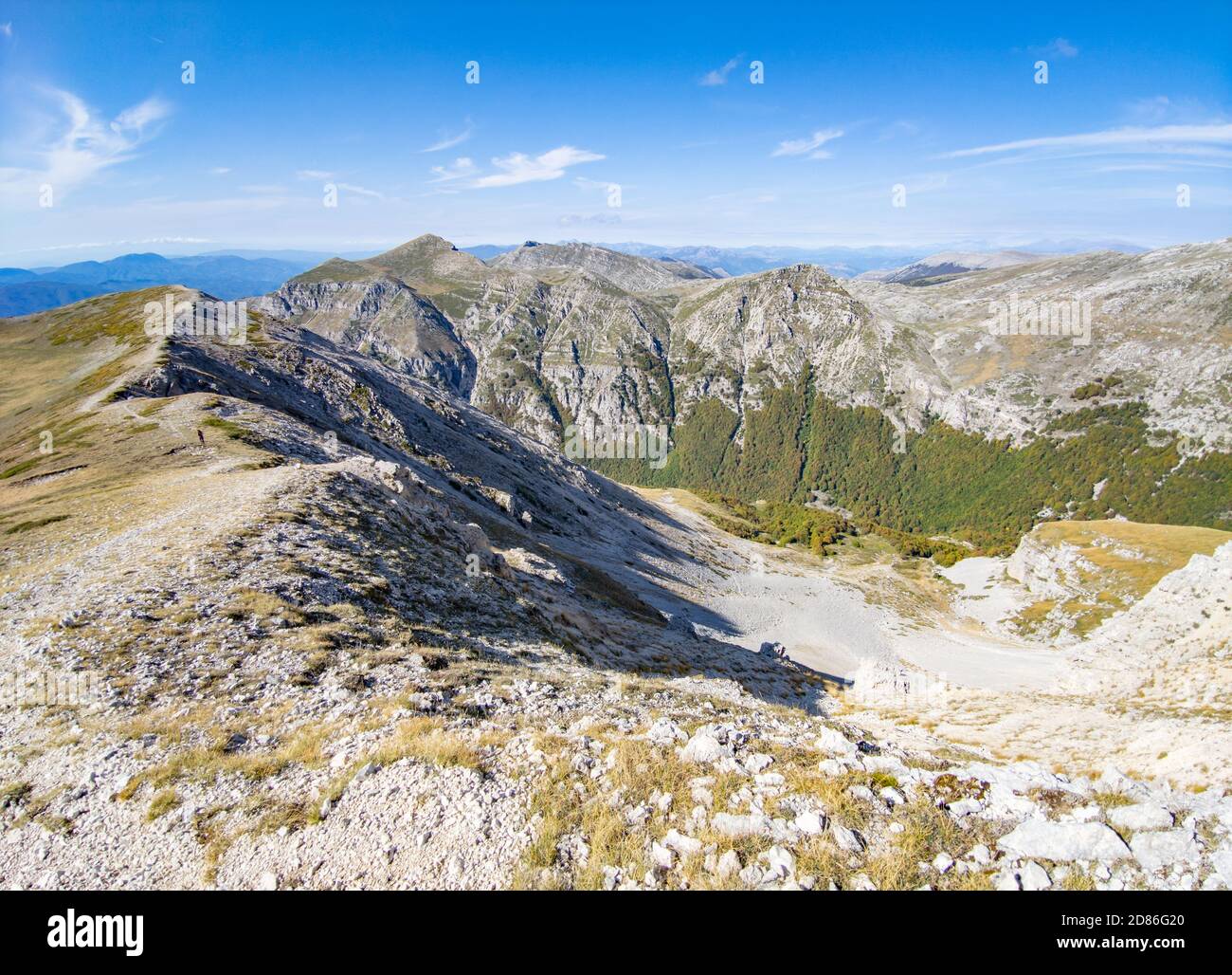 Monte Velino (Abruzzen, Italien) - die schöne Landschaft Gipfel des Monte Velino, einer der höchsten Gipfel des Apennin mit seinen 2487 Metern. Stockfoto