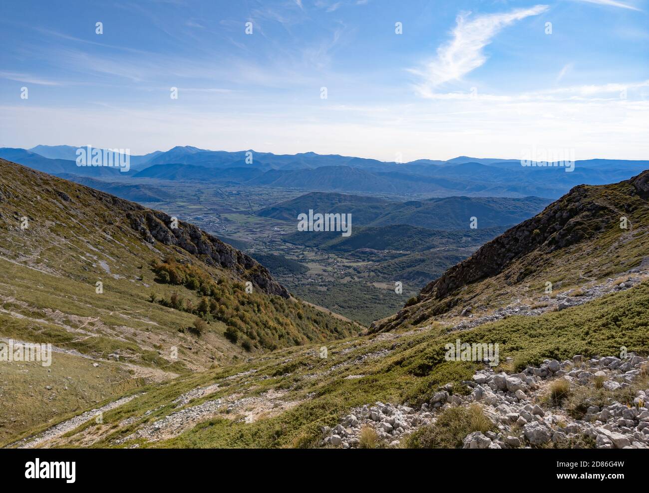 Monte Velino (Abruzzen, Italien) - die schöne Landschaft Gipfel des Monte Velino, einer der höchsten Gipfel des Apennin mit seinen 2487 Metern. Stockfoto