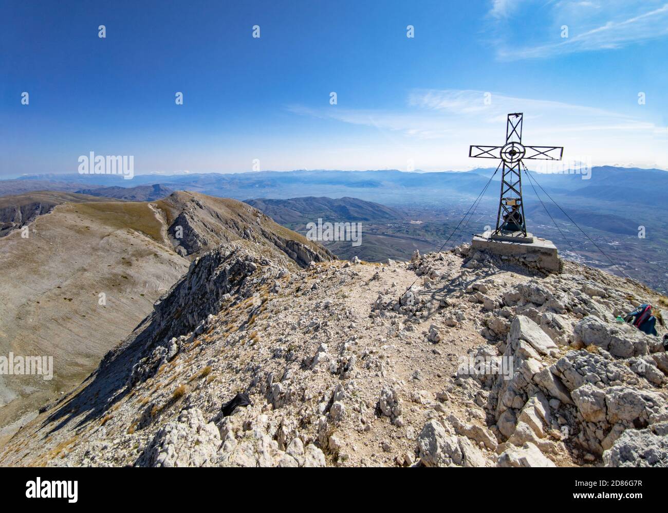 Monte Velino (Abruzzen, Italien) - die schöne Landschaft Gipfel des Monte Velino, einer der höchsten Gipfel des Apennin mit seinen 2487 Metern. Stockfoto